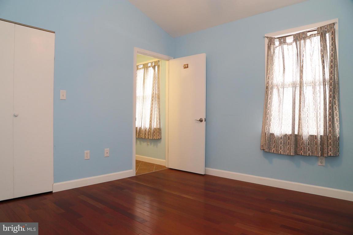 MANOR RIDGE - Residential