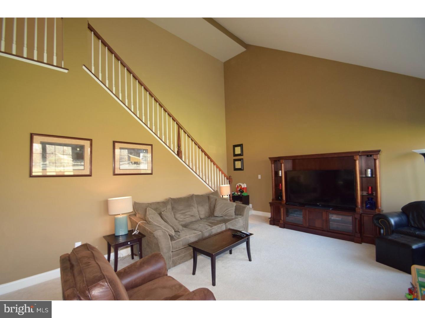 OVERLOOK AT NEWTOWN - Residential