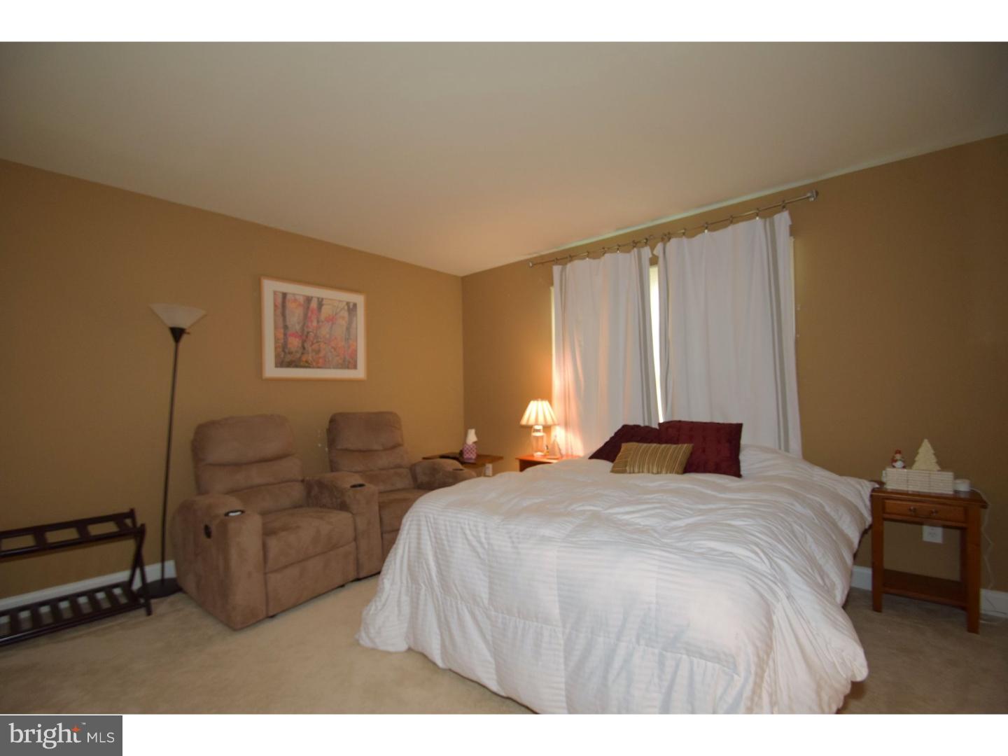 OVERLOOK AT NEWTOWN - Residential