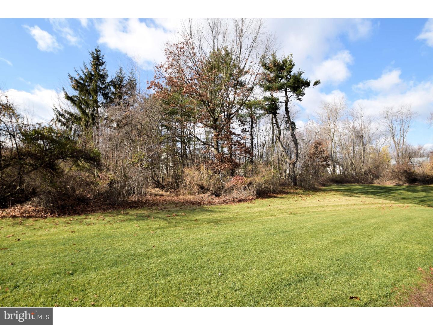 OVERLOOK AT NEWTOWN - Residential
