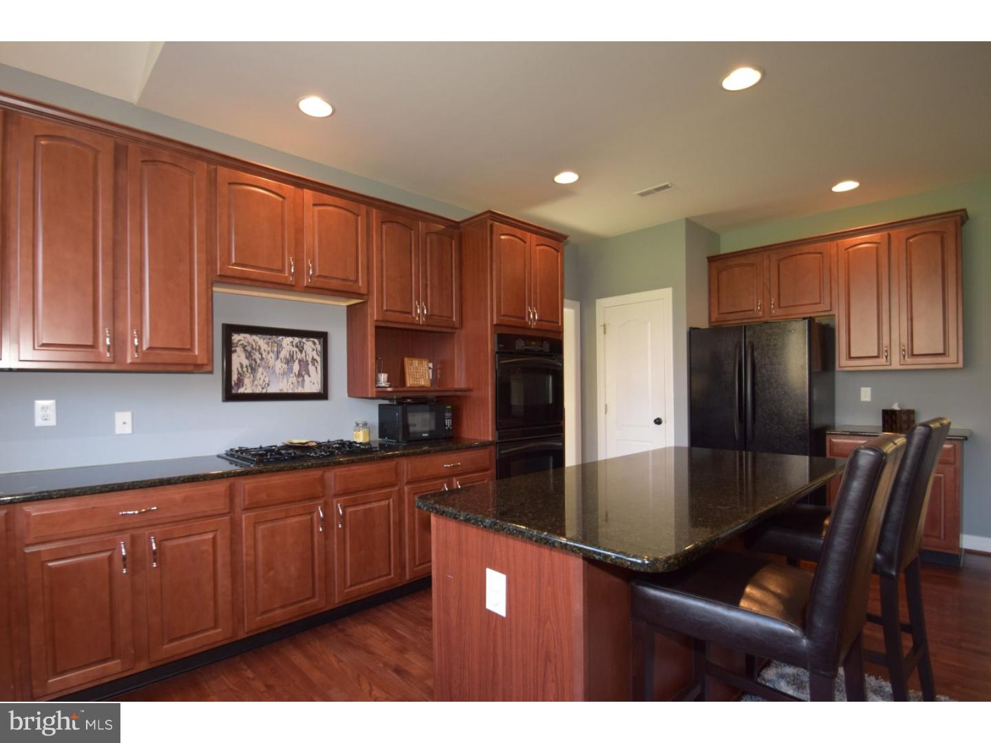 OVERLOOK AT NEWTOWN - Residential