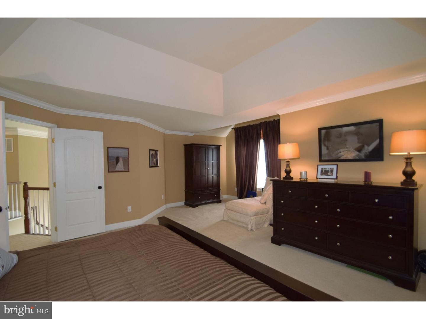 OVERLOOK AT NEWTOWN - Residential