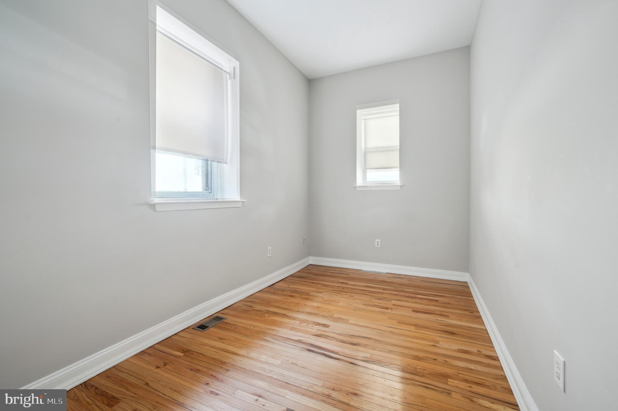 RITTENHOUSE SQUARE - Residential Income