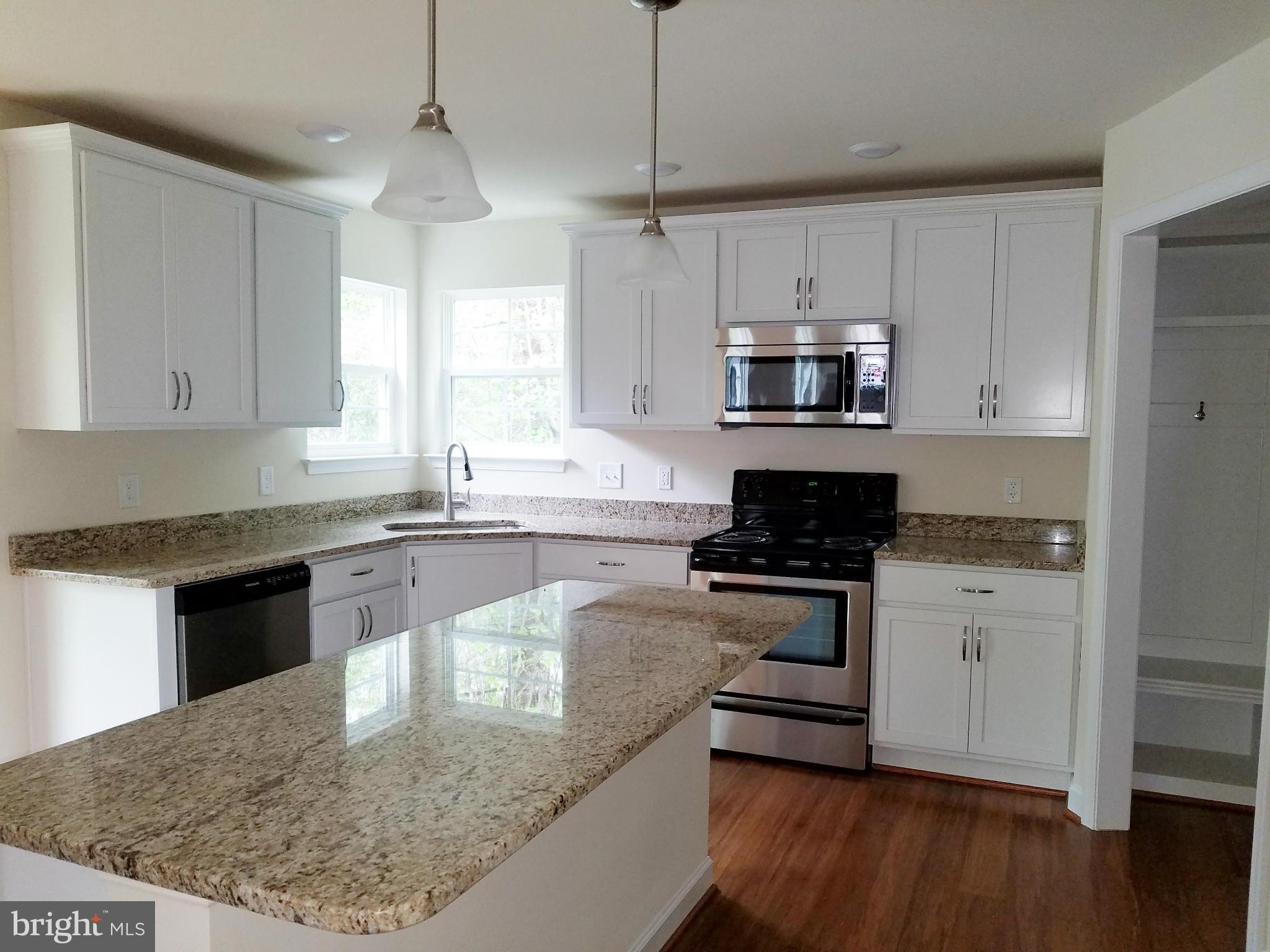 DABNEY WOODS - Residential Lease