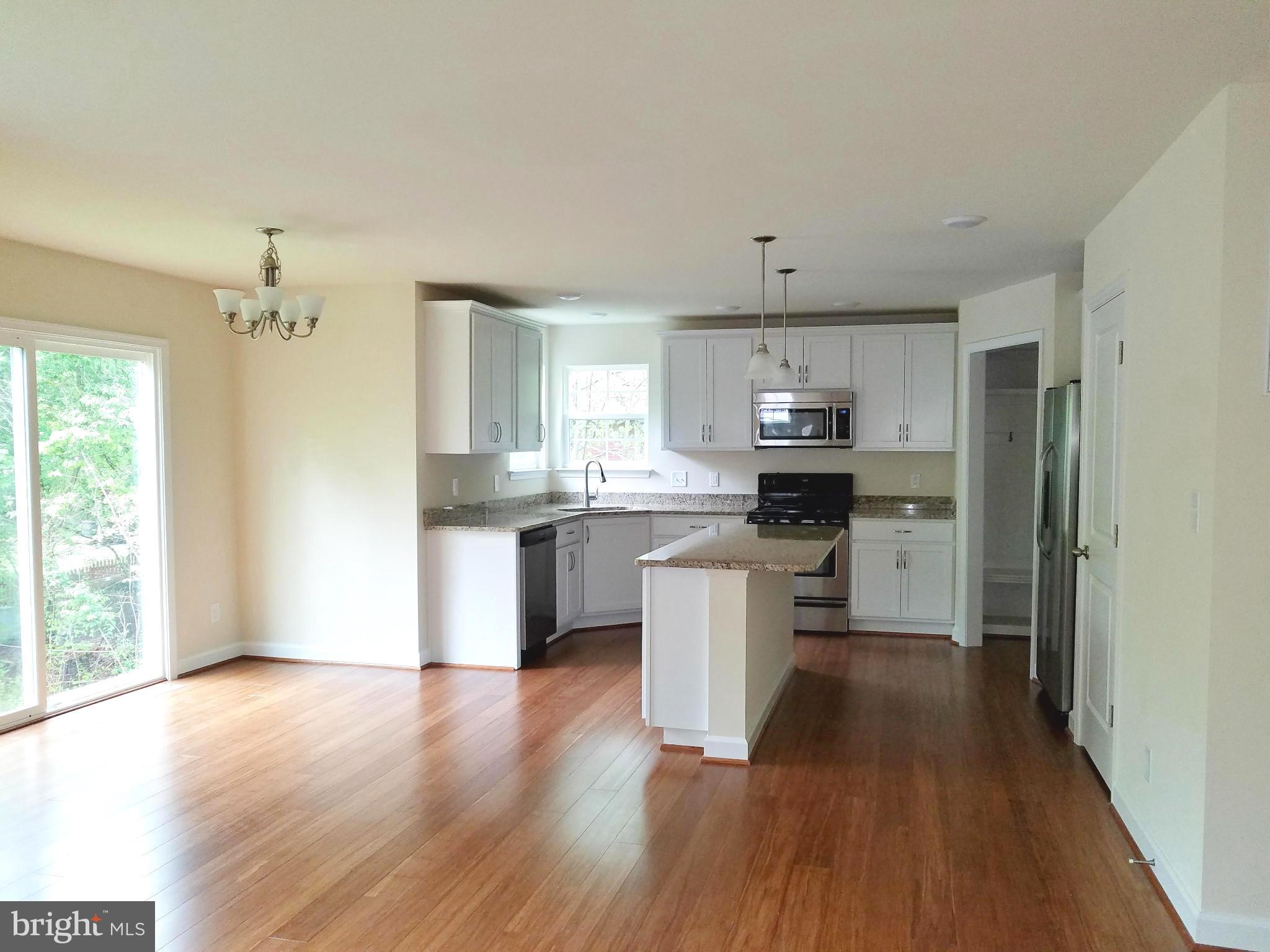 DABNEY WOODS - Residential Lease