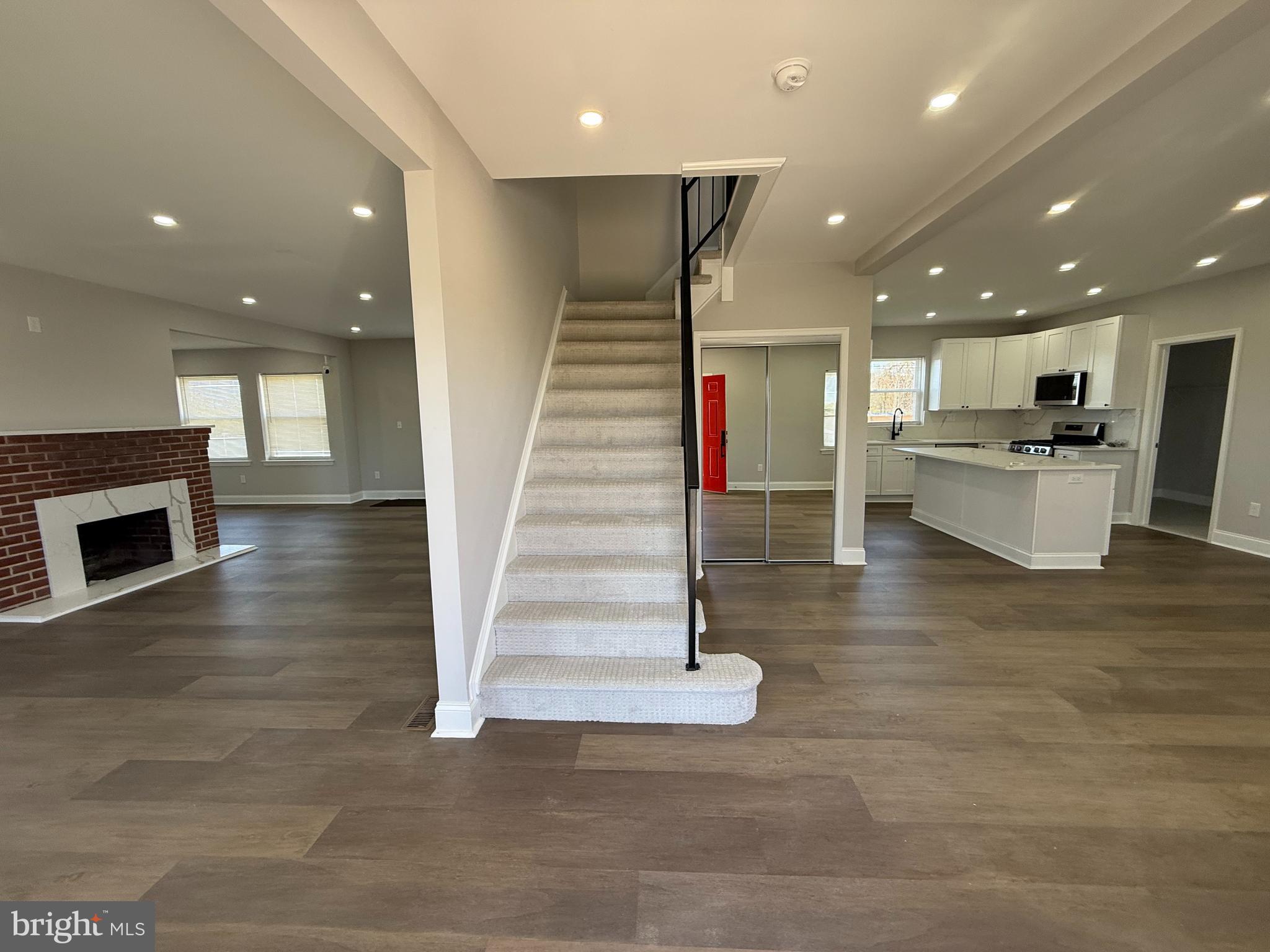 WHITTEMORE PARK - Residential