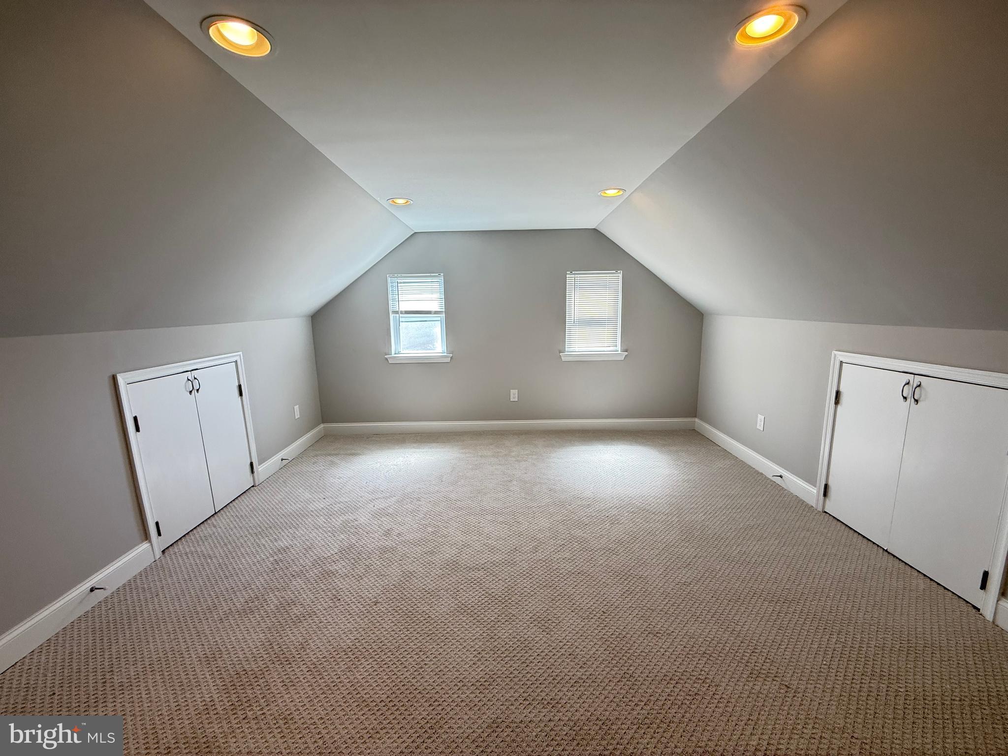 WHITTEMORE PARK - Residential
