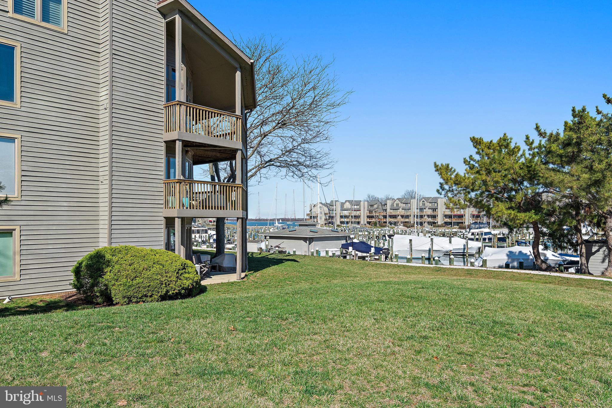 CHESAPEAKE HARBOUR - Residential