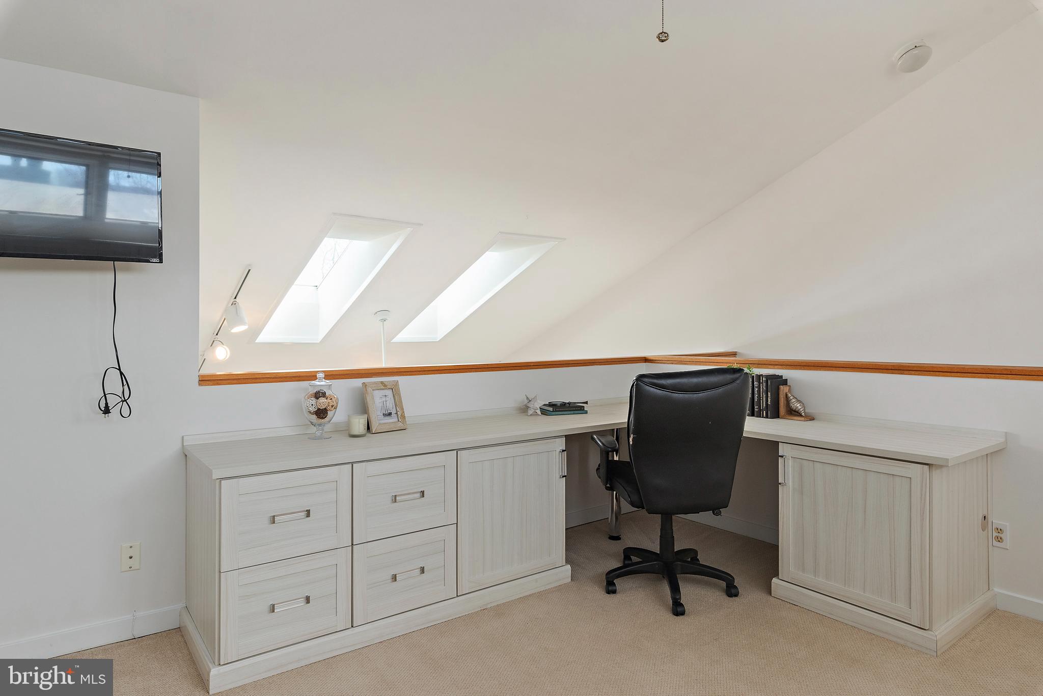 CHESAPEAKE HARBOUR - Residential