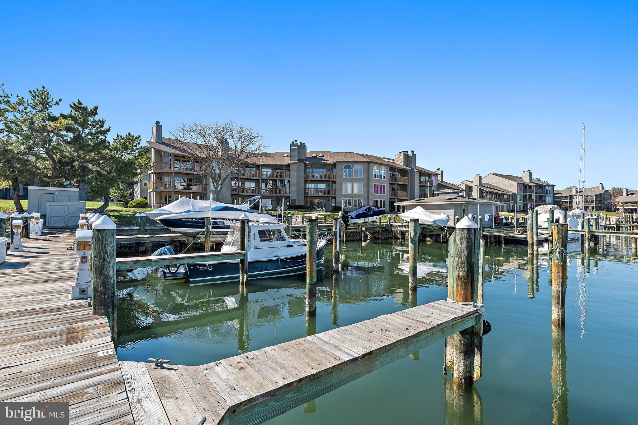 CHESAPEAKE HARBOUR - Residential