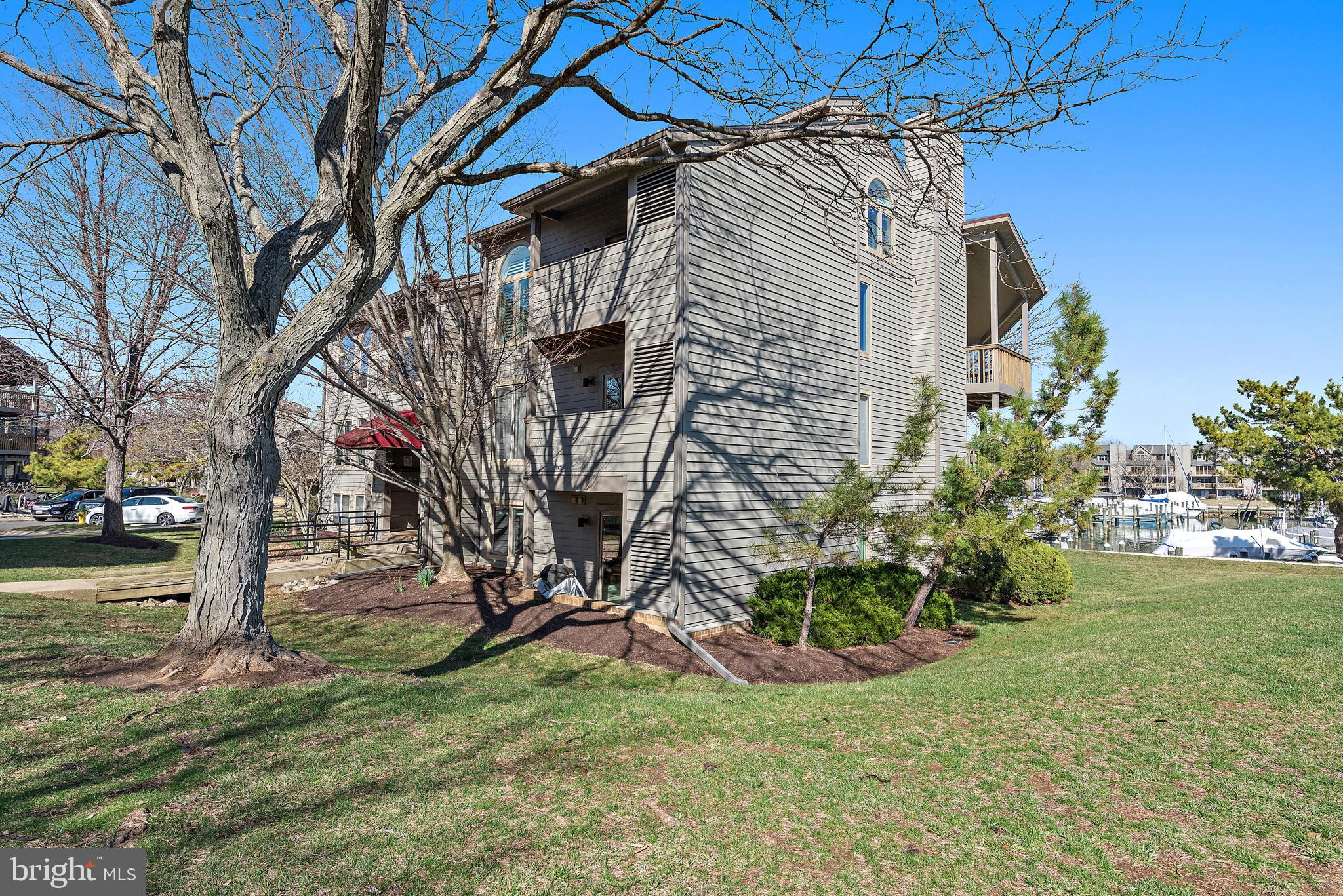 CHESAPEAKE HARBOUR - Residential