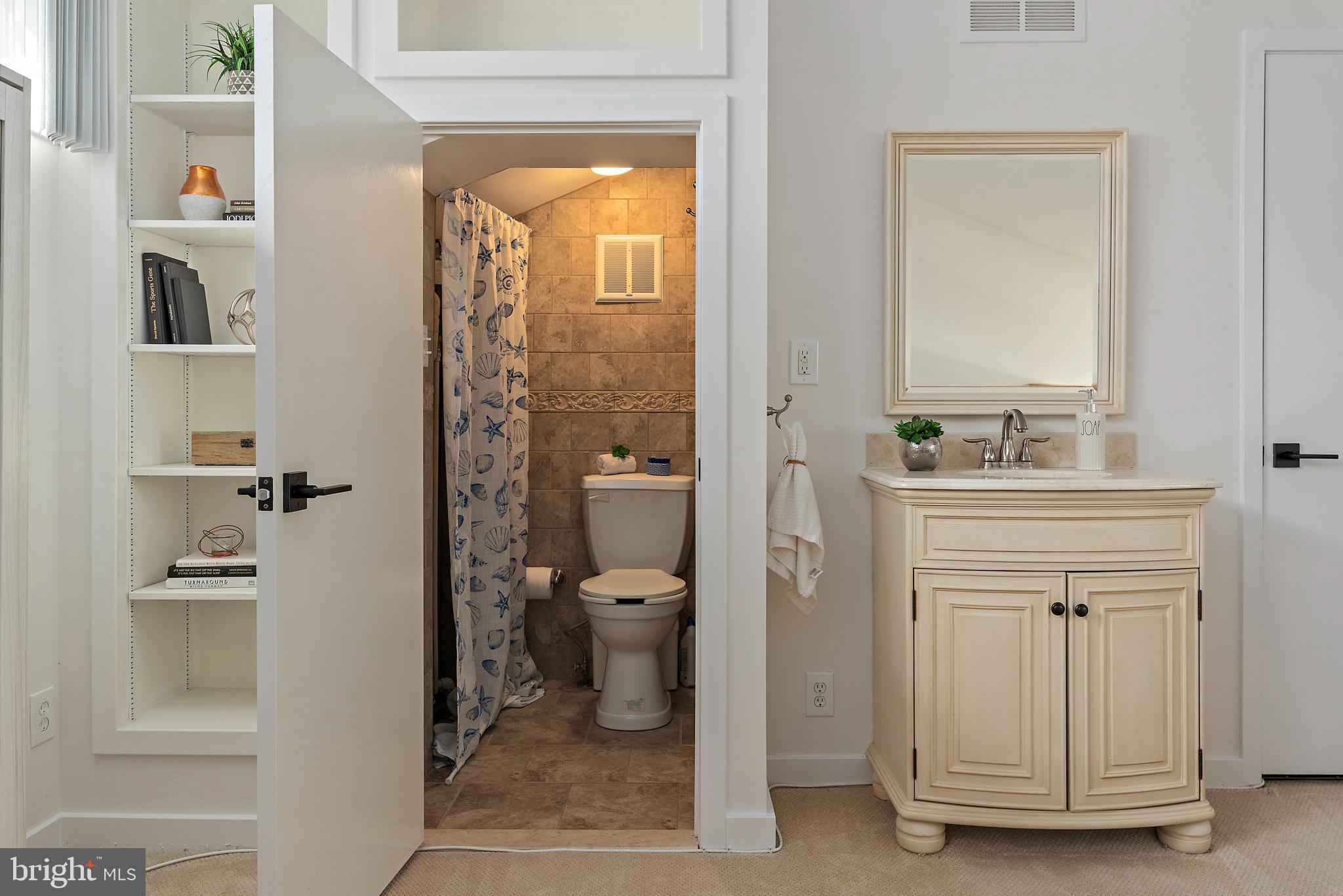 CHESAPEAKE HARBOUR - Residential