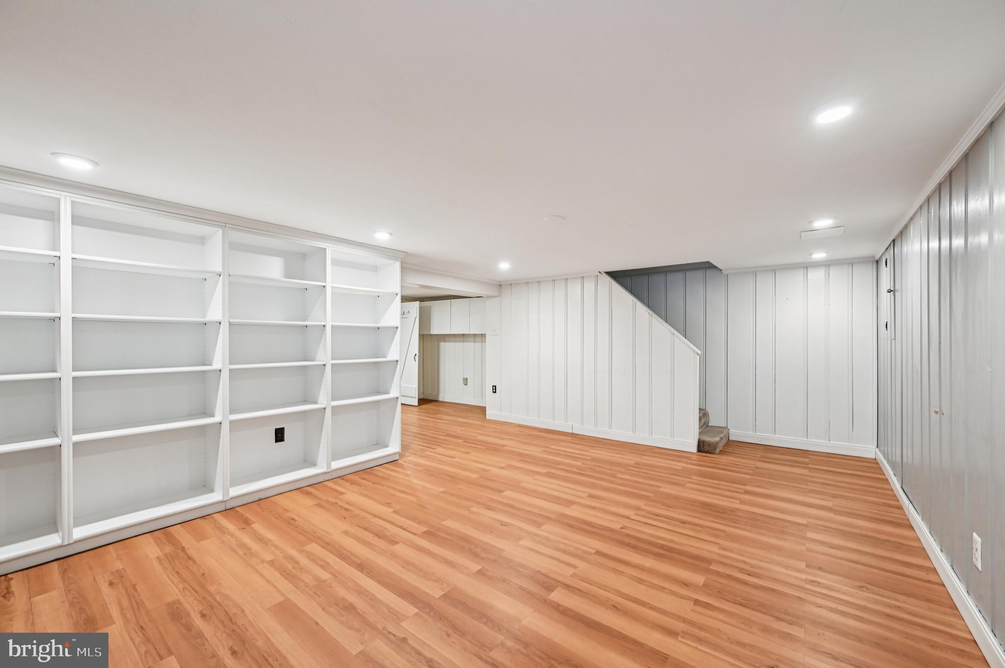 SOMERSET - Residential