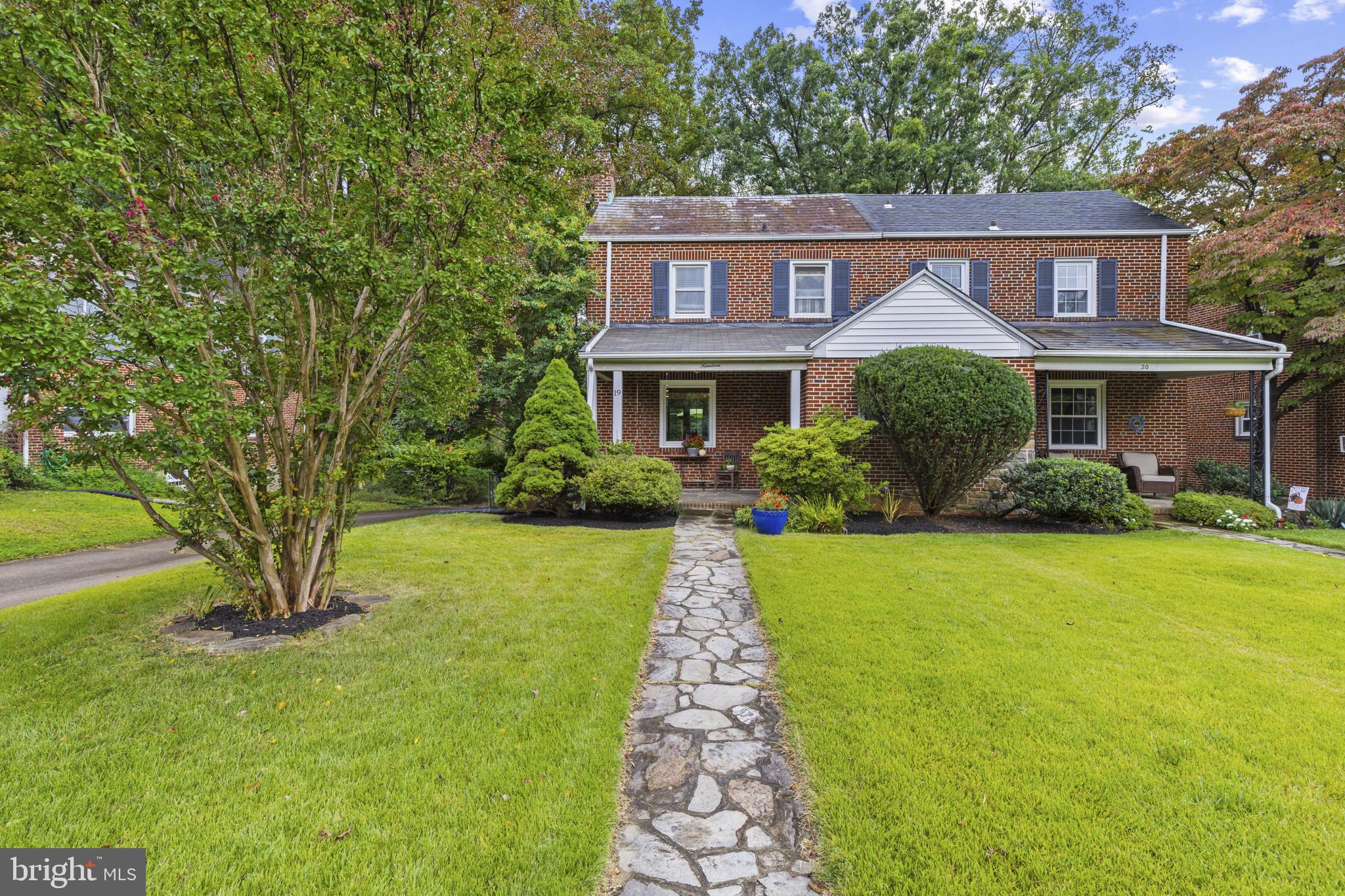 SOMERSET - Residential