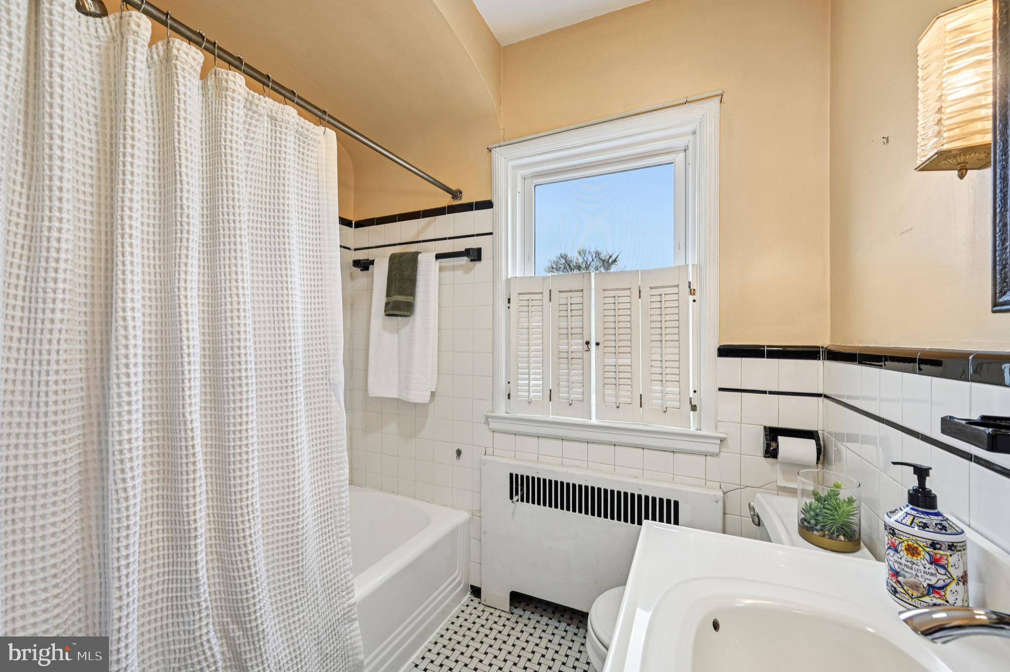 SOMERSET - Residential