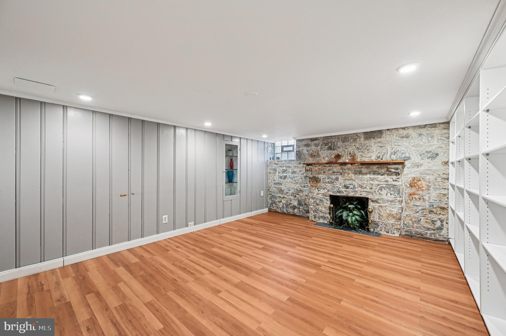 SOMERSET - Residential