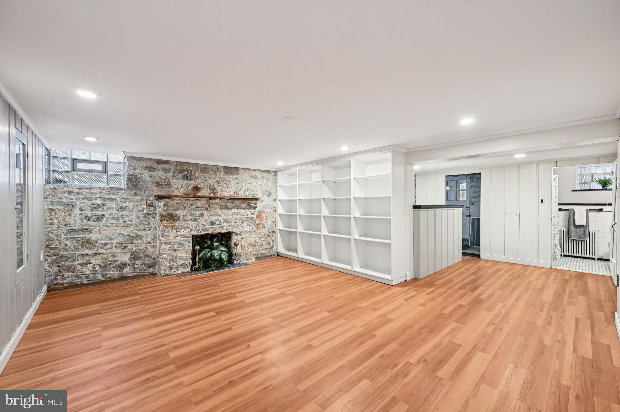 SOMERSET - Residential