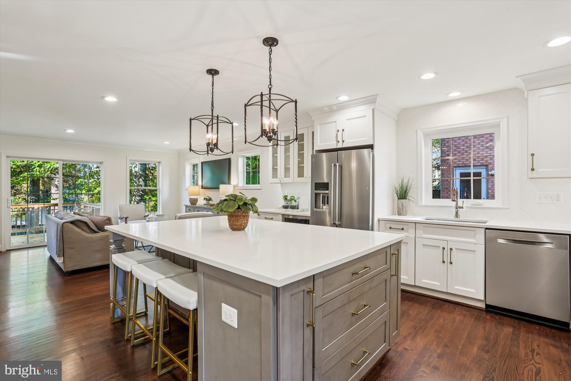 KENILWORTH - Residential