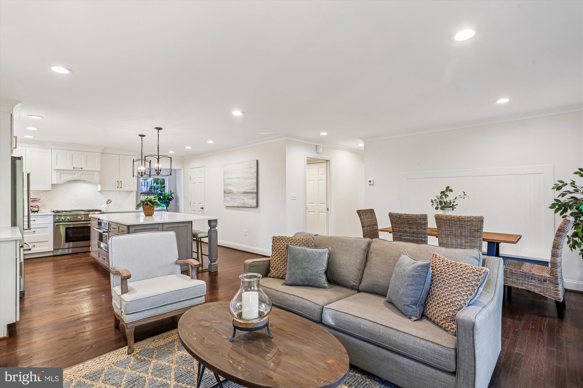 KENILWORTH - Residential