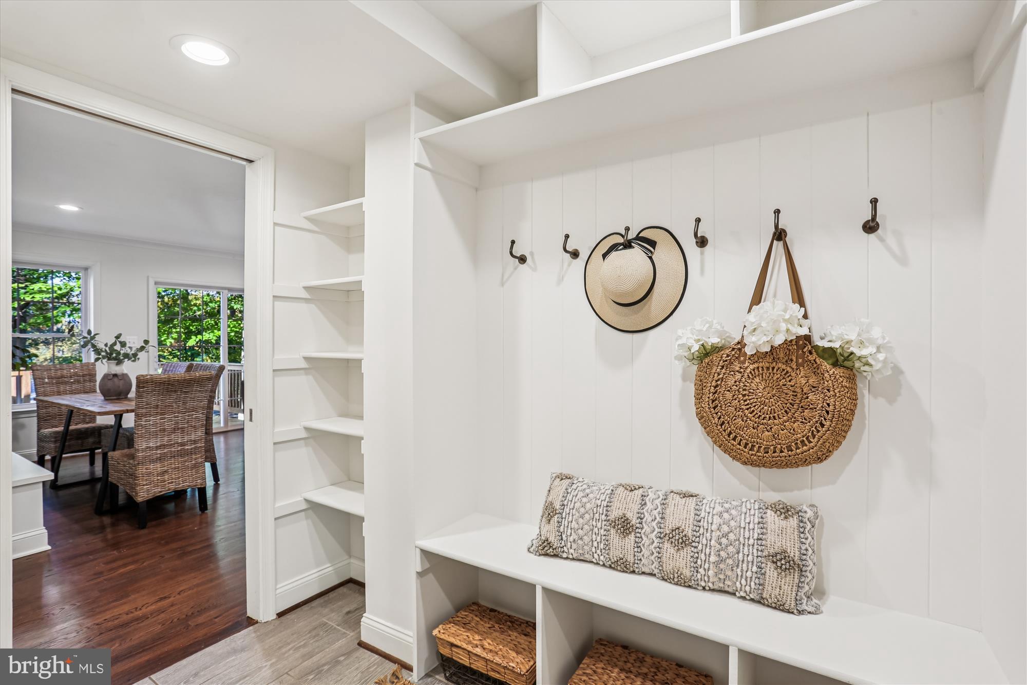 KENILWORTH - Residential