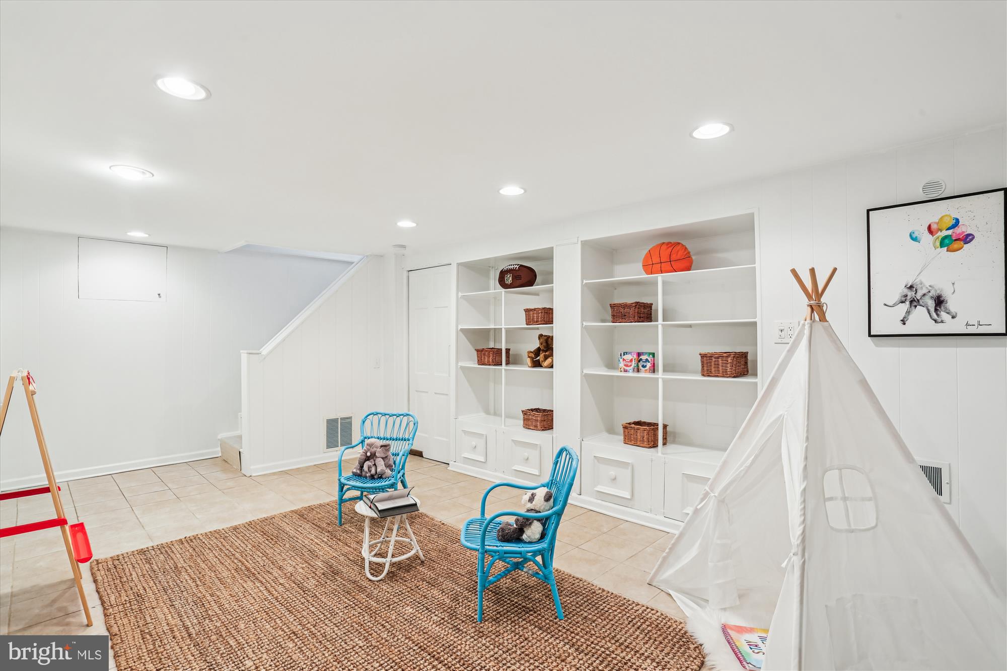 KENILWORTH - Residential