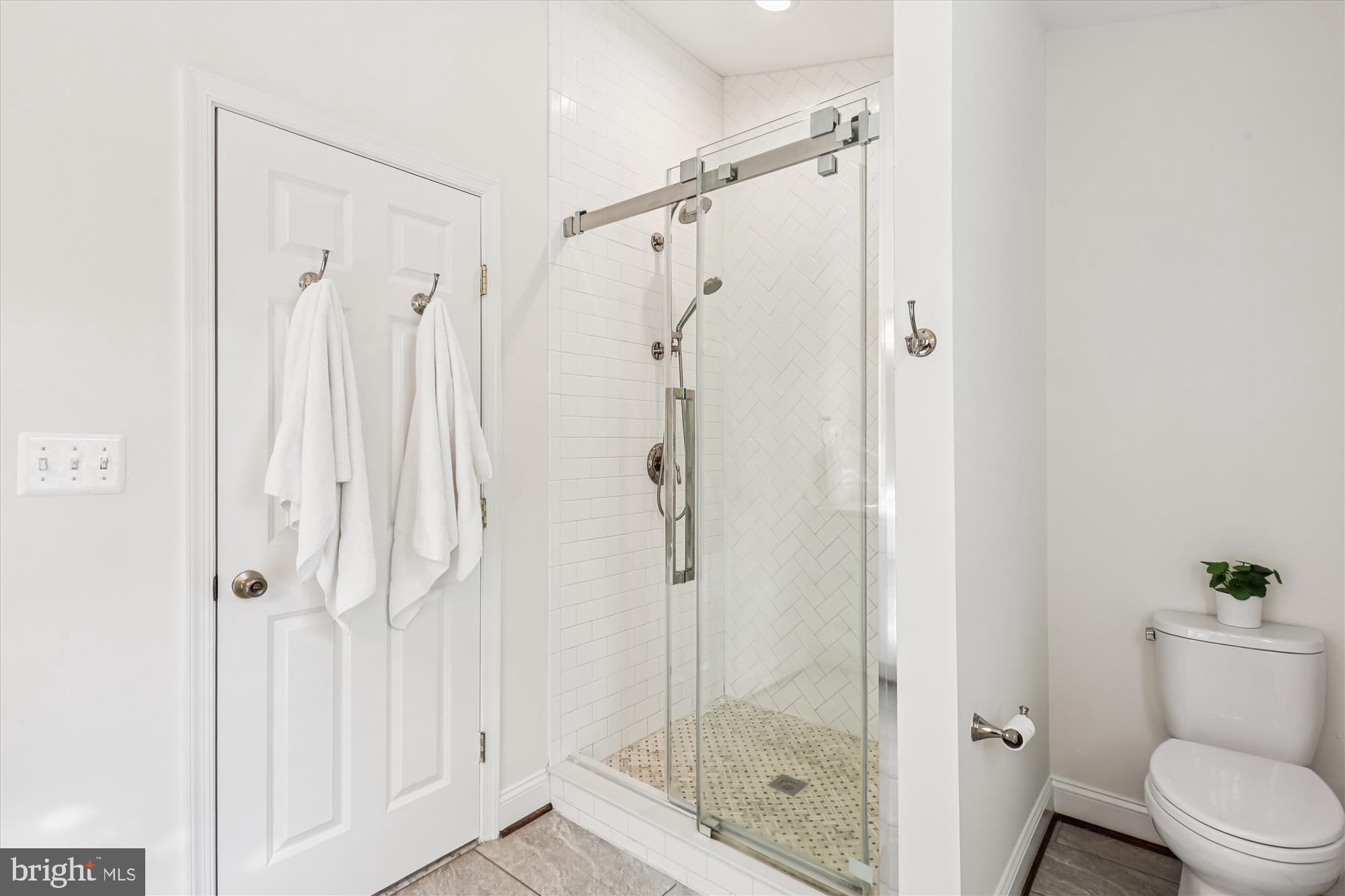 KENILWORTH - Residential