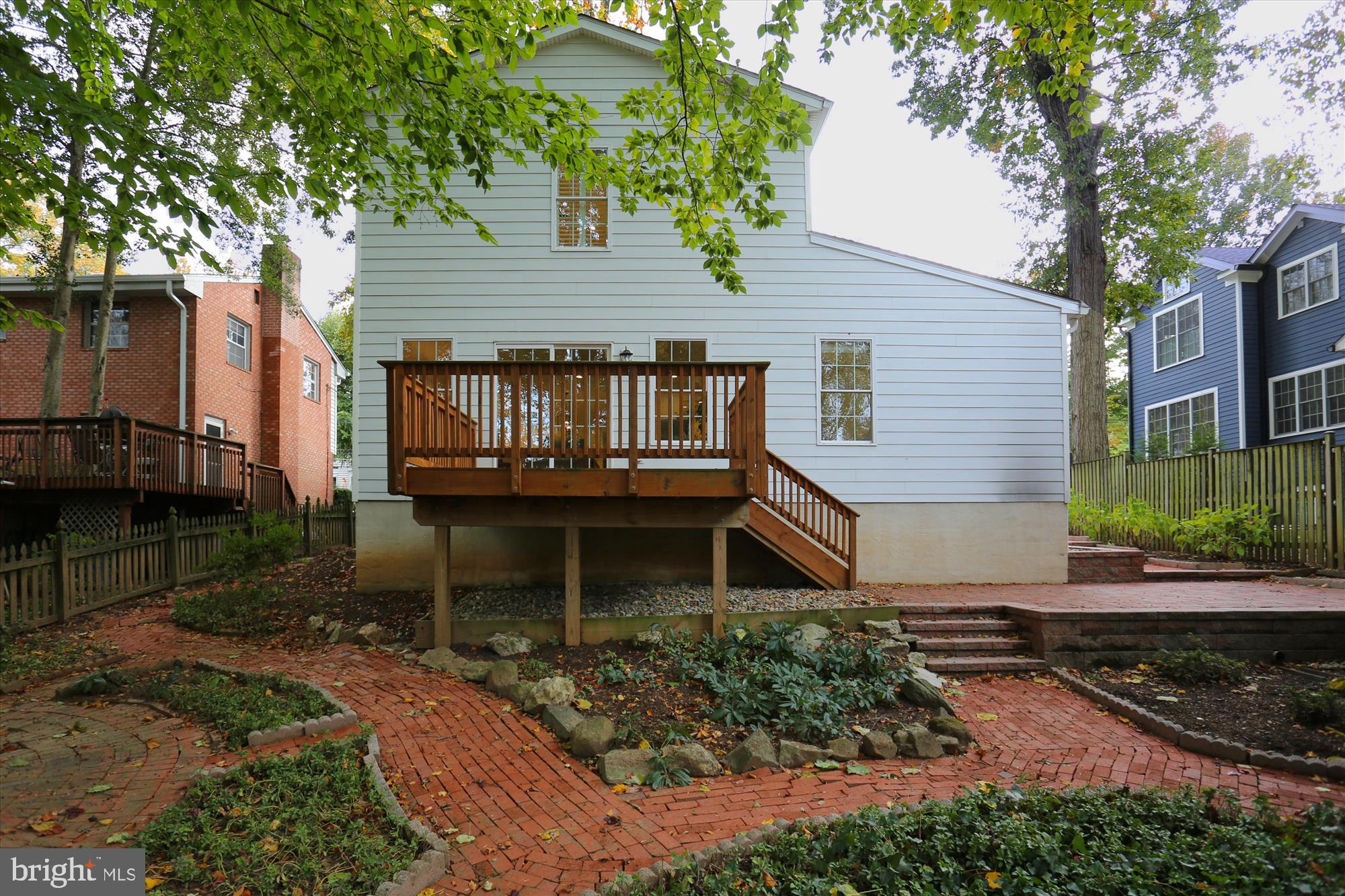 KENILWORTH - Residential