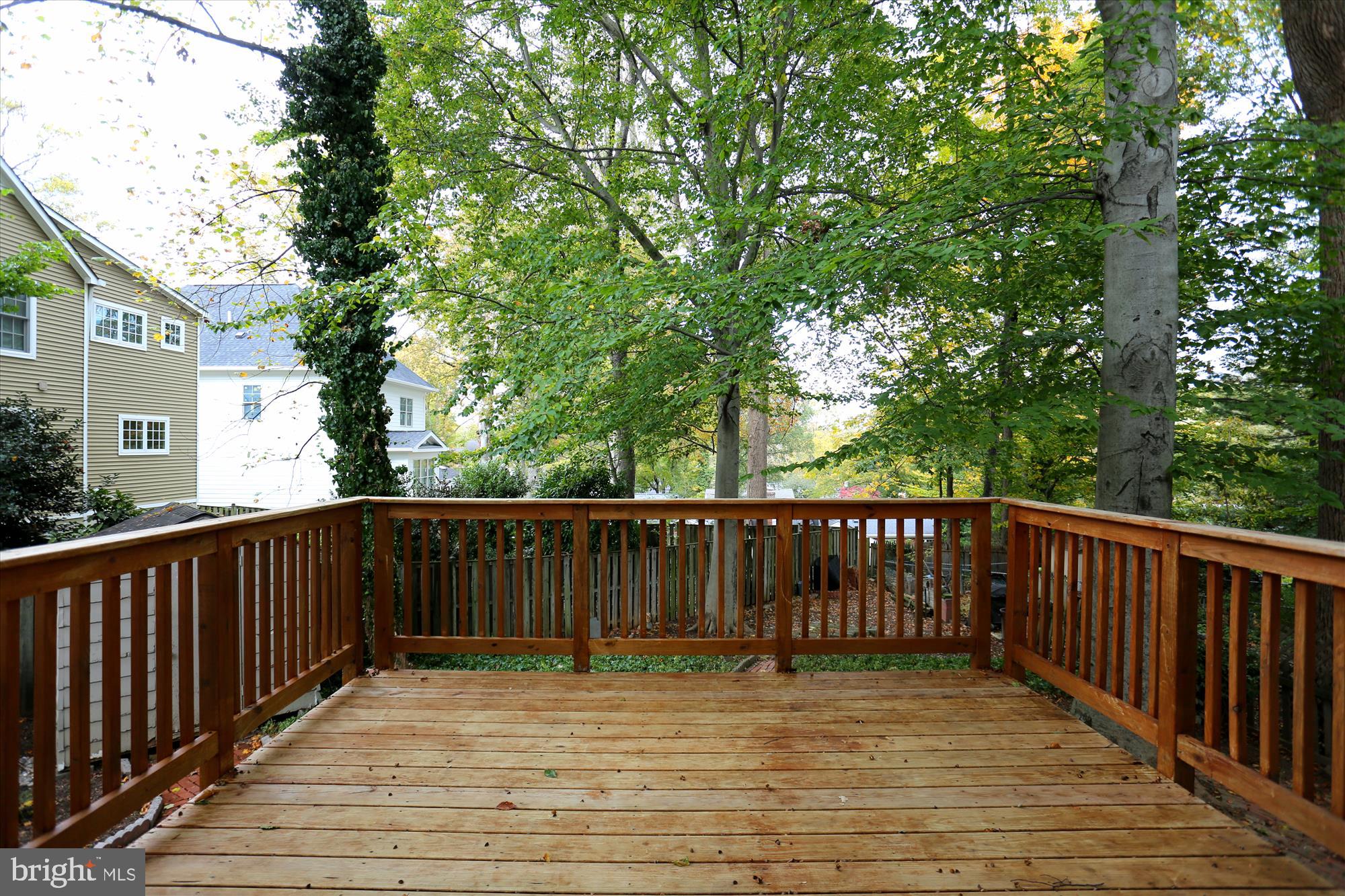 KENILWORTH - Residential