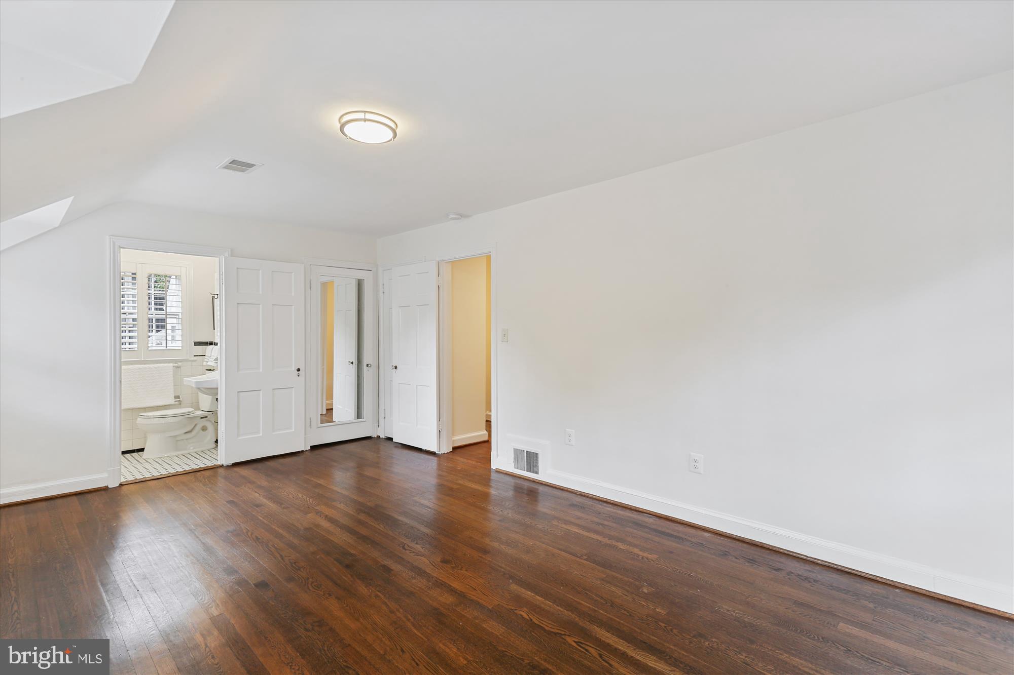 KENILWORTH - Residential