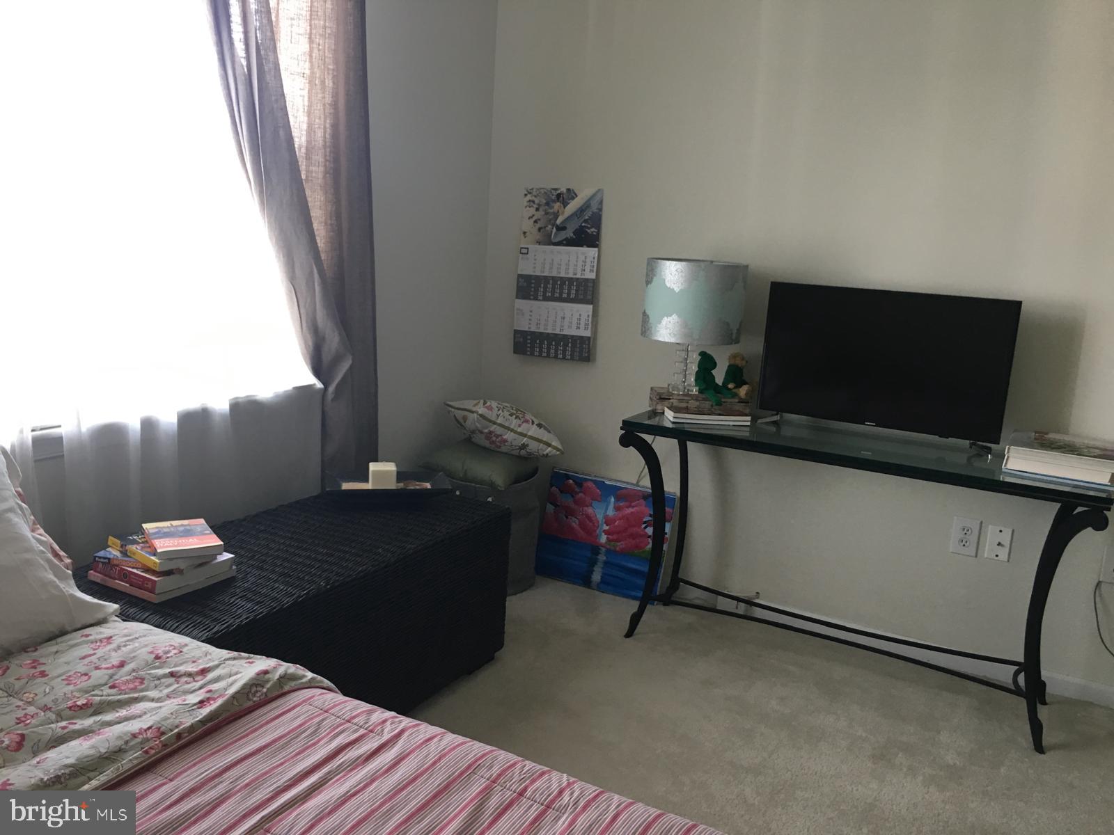 ASHMORE AT GERMANOWN COMMUNITY - Residential