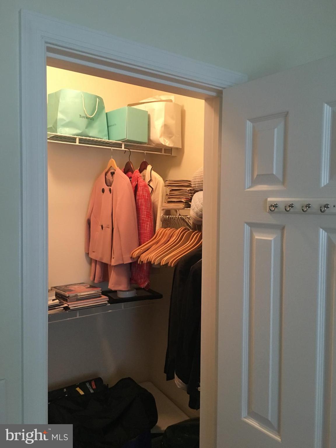 ASHMORE AT GERMANOWN COMMUNITY - Residential