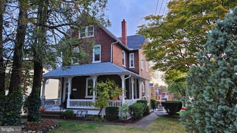 Photo of 402 N 5th Avenue, ROYERSFORD, PA 19468 (MLS # PAMC2165862)