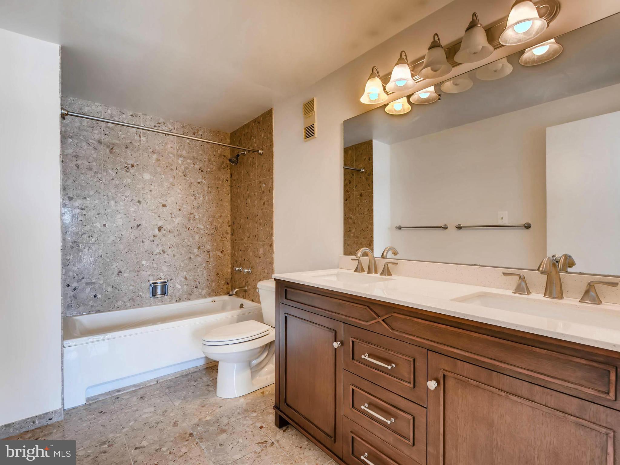 INNER HARBOR - Residential