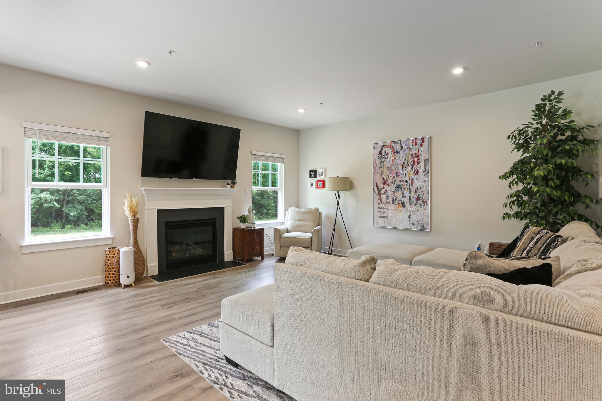 SPRING VIEW ESTATES - Residential