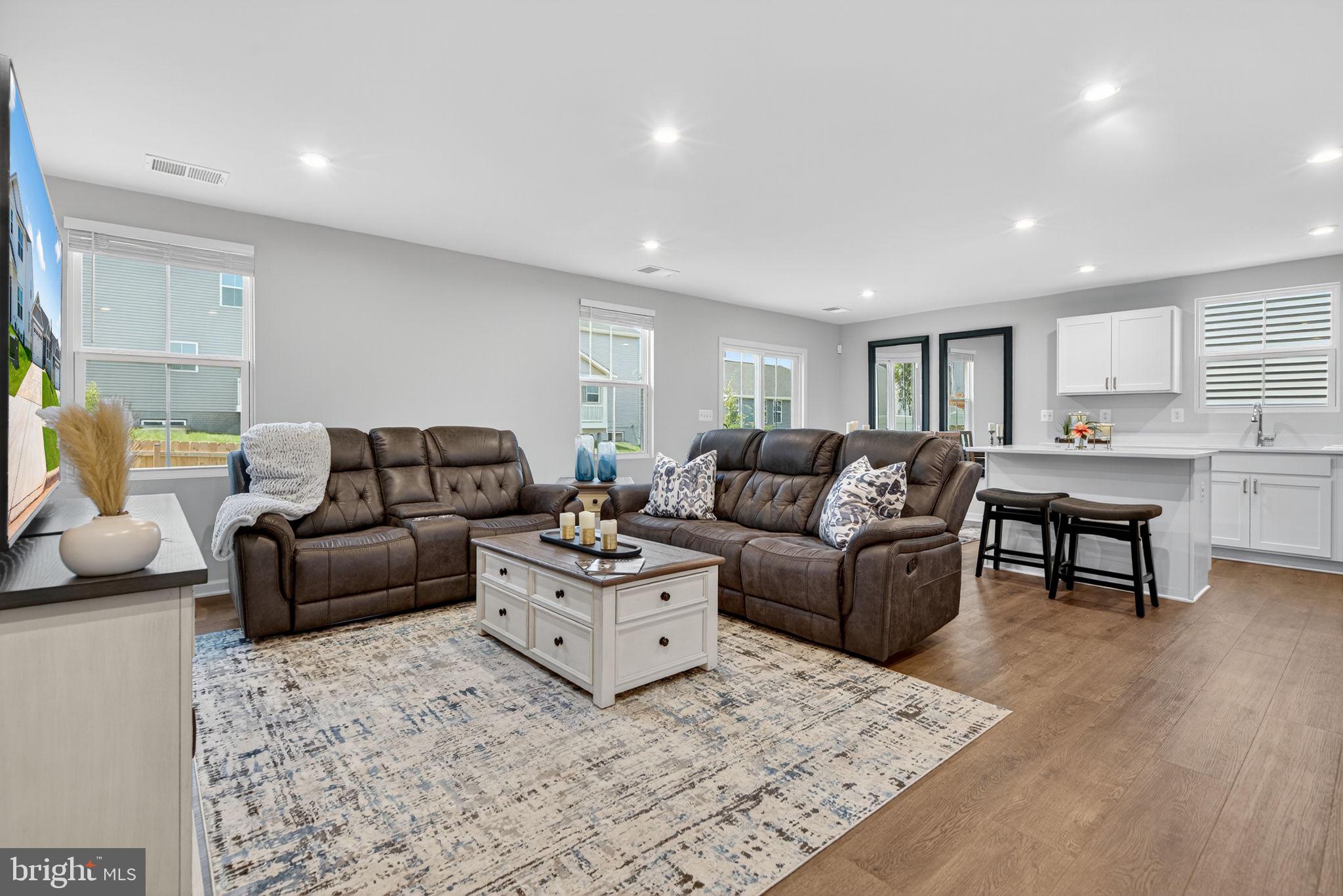 3116 CLOVER LANE