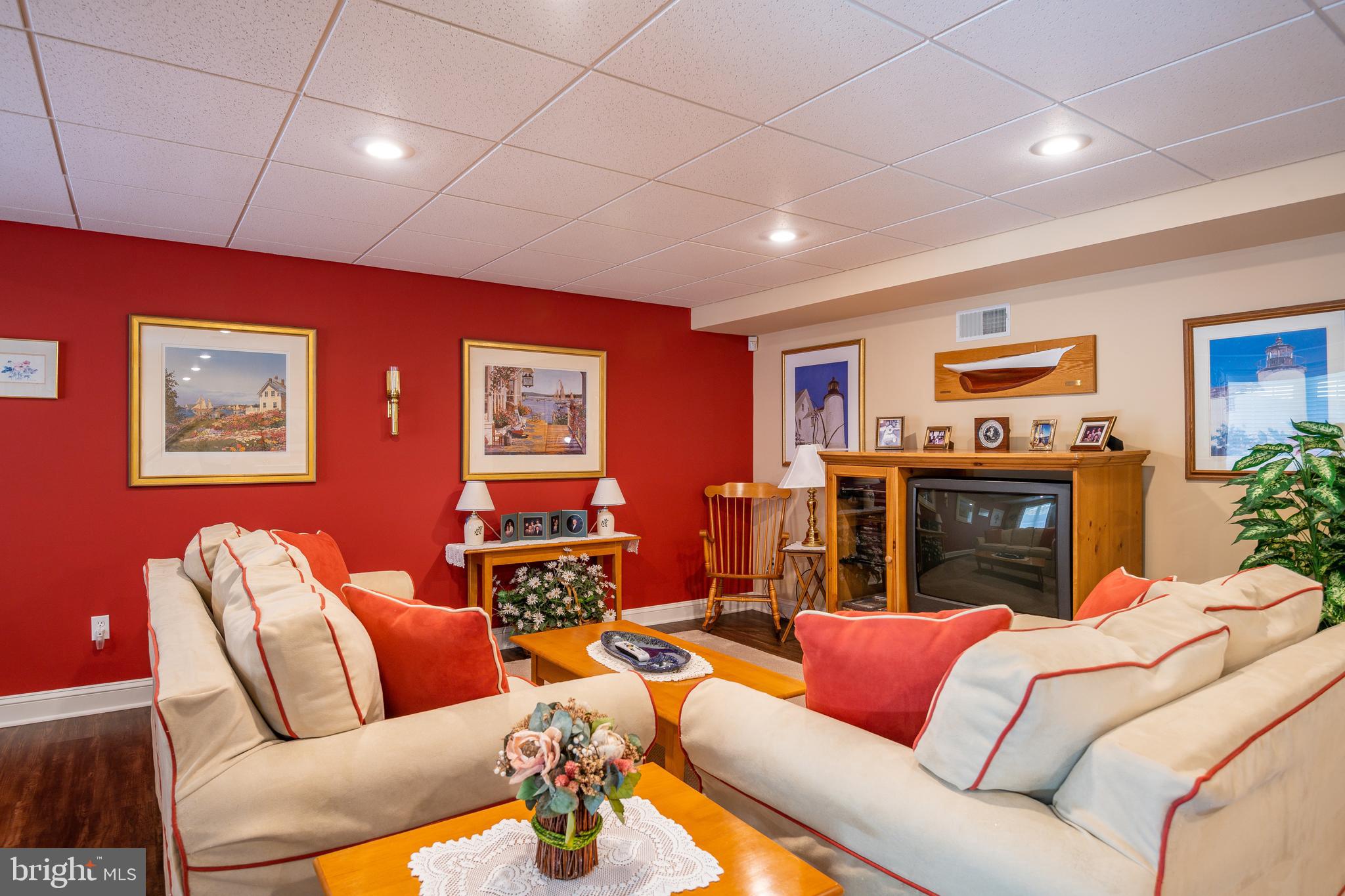 SUMMERFIELD AT ELVERSON - Residential