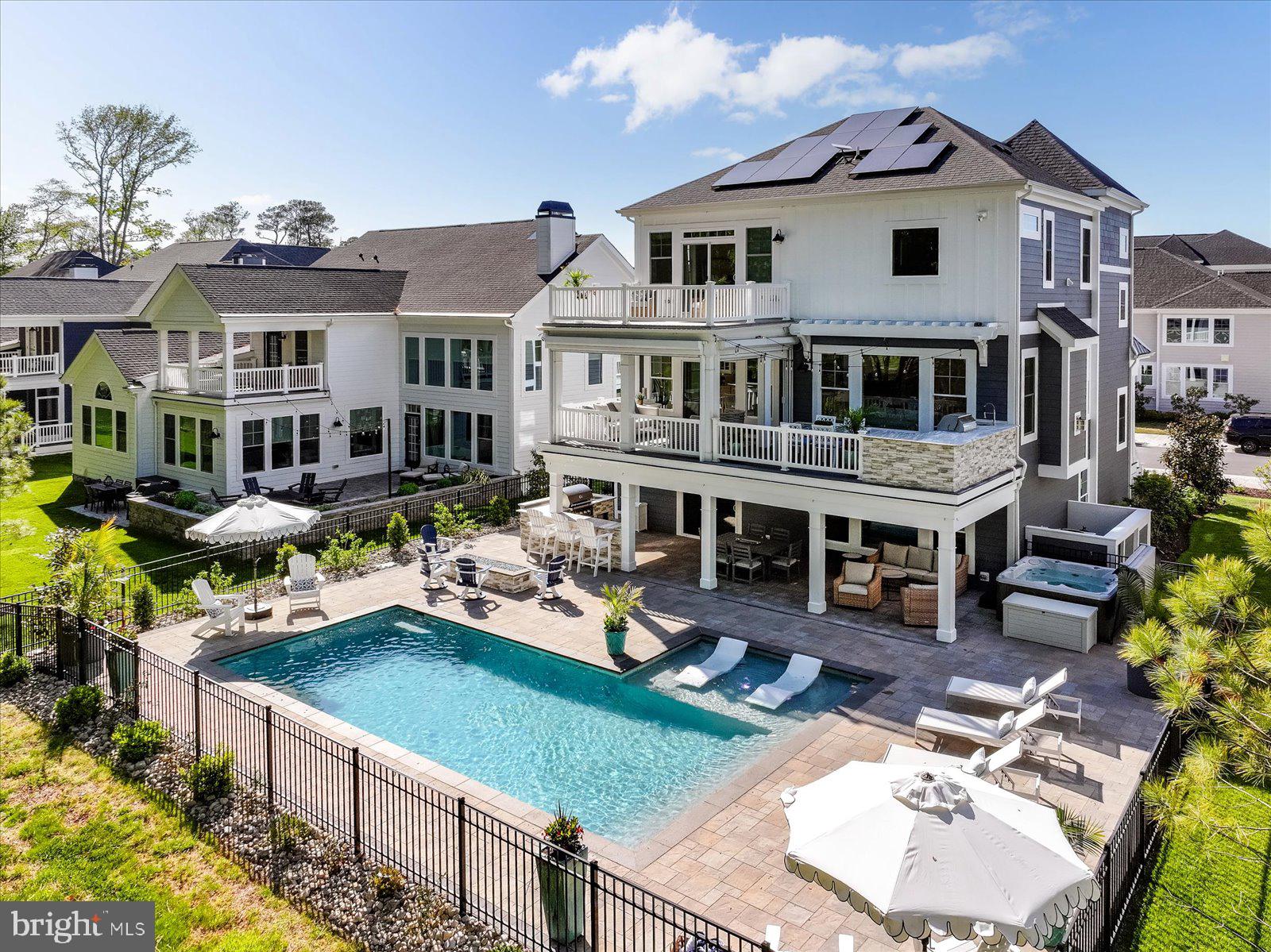 BAYSIDE - Residential