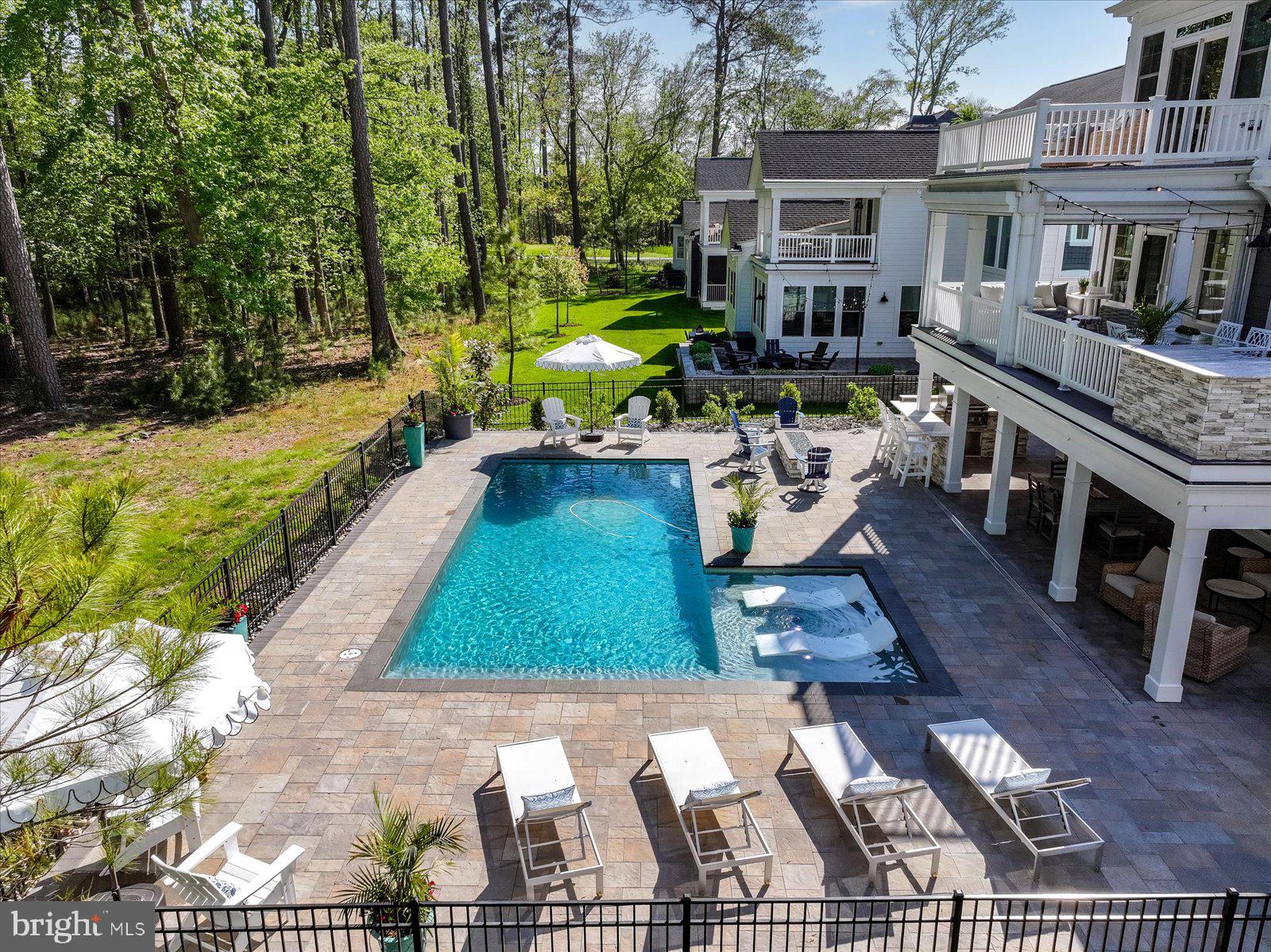 BAYSIDE - Residential