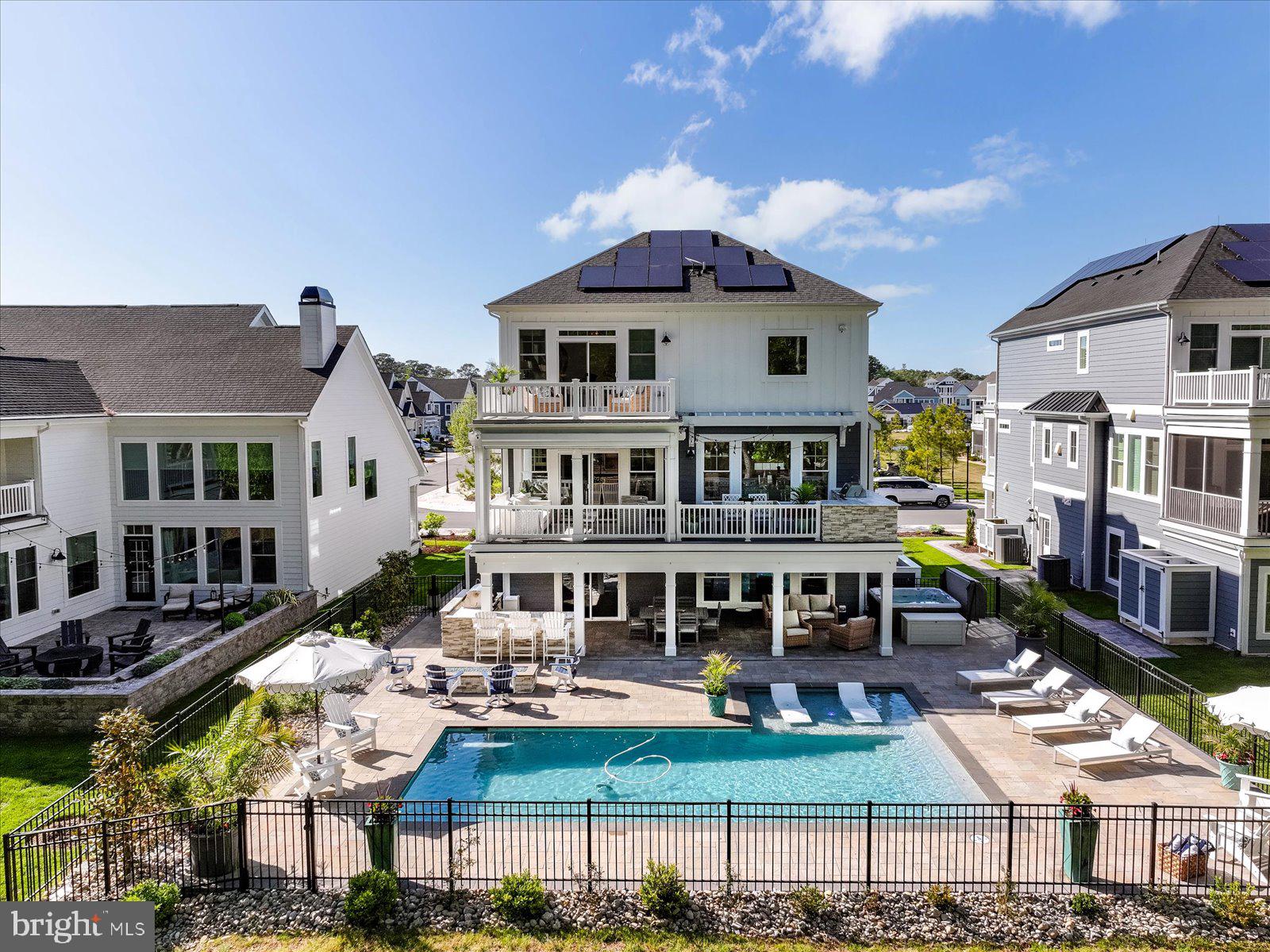 BAYSIDE - Residential