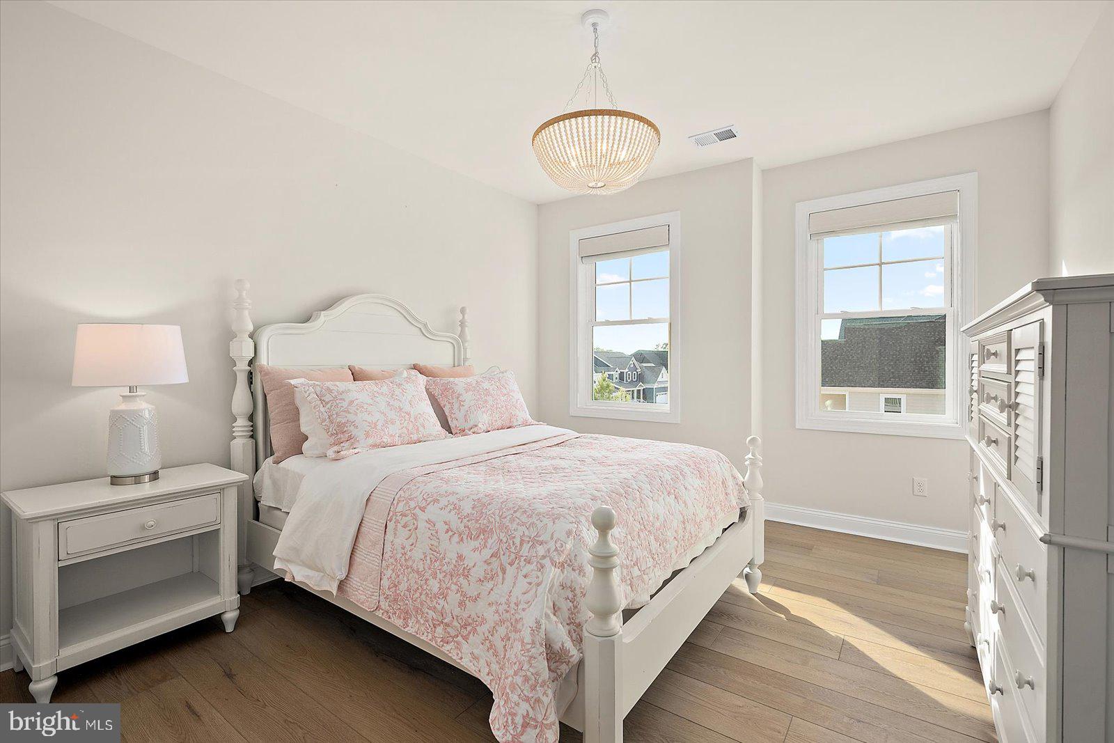 BAYSIDE - Residential
