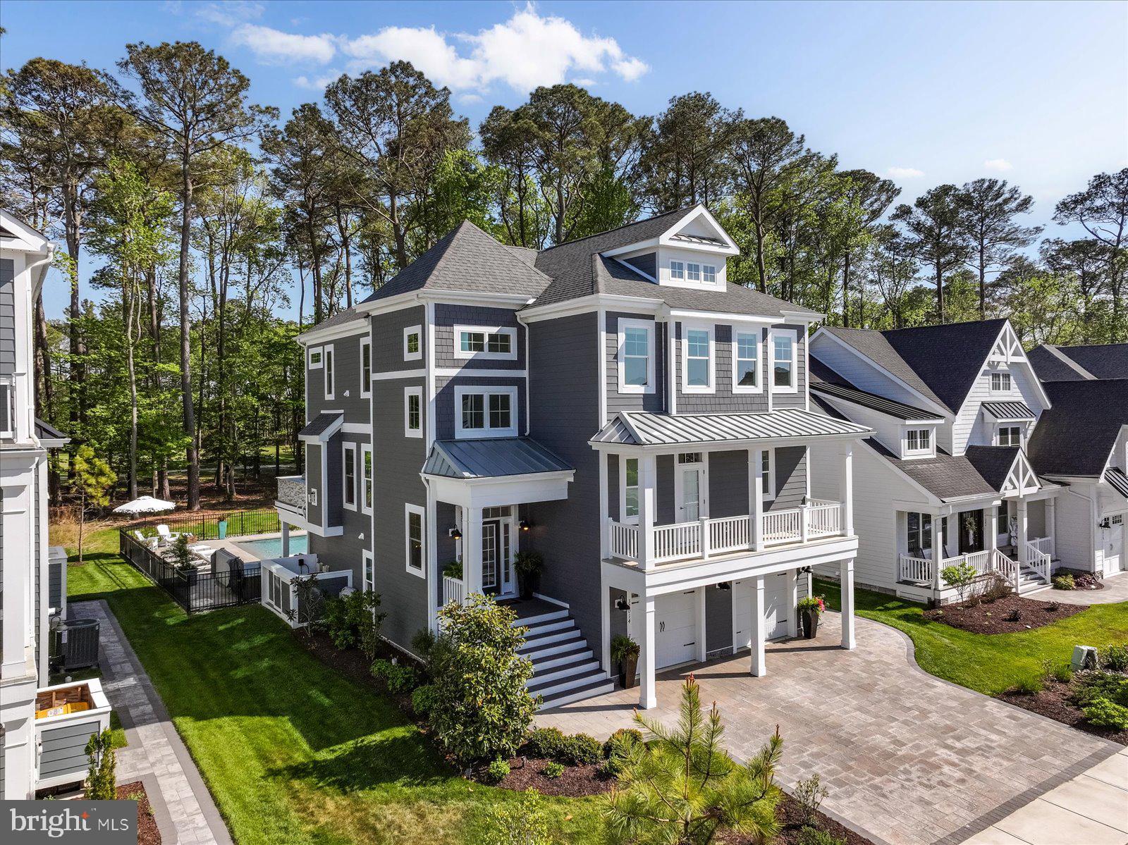 BAYSIDE - Residential
