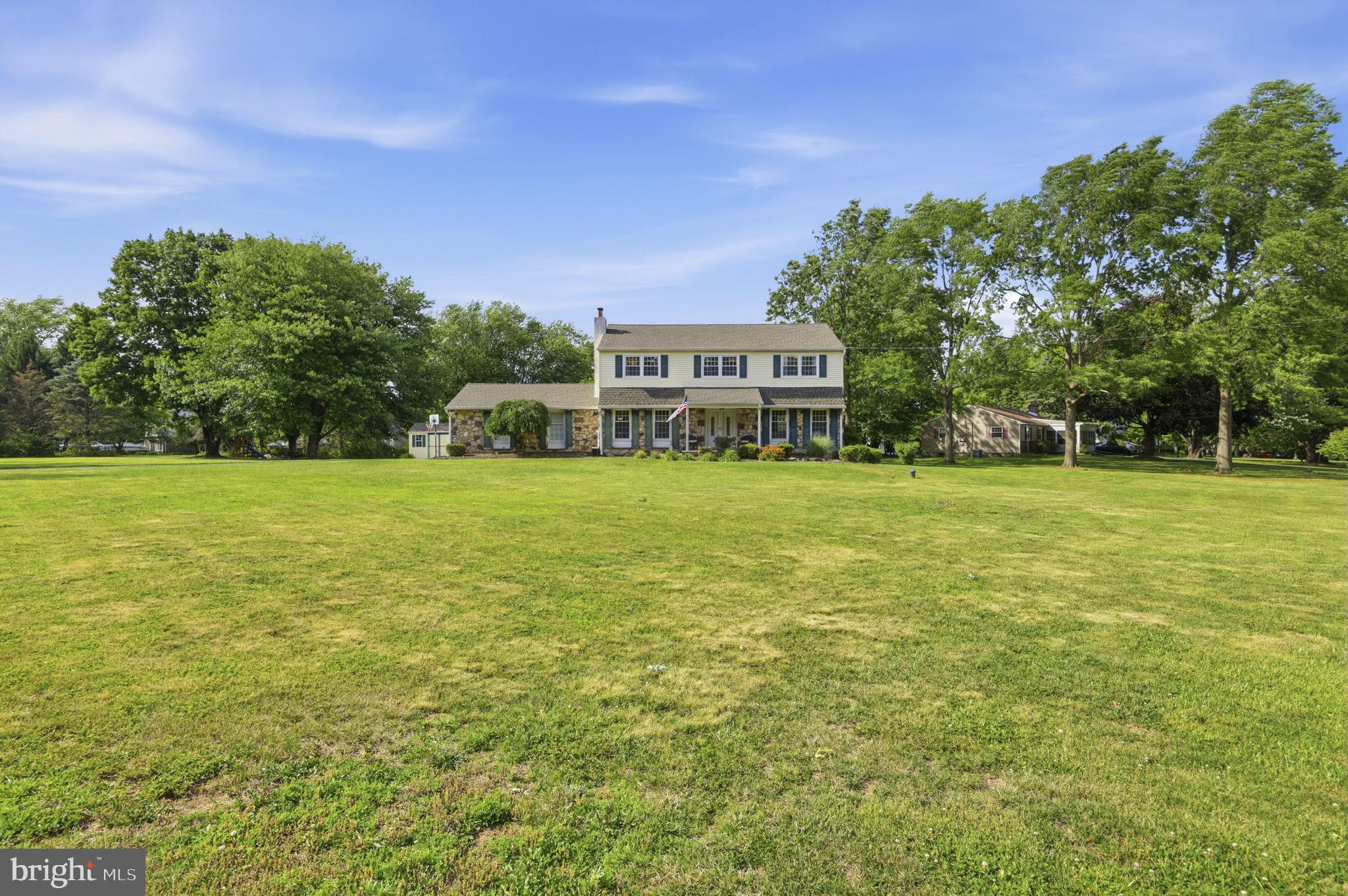 7 PEBBLE RIDGE ROAD