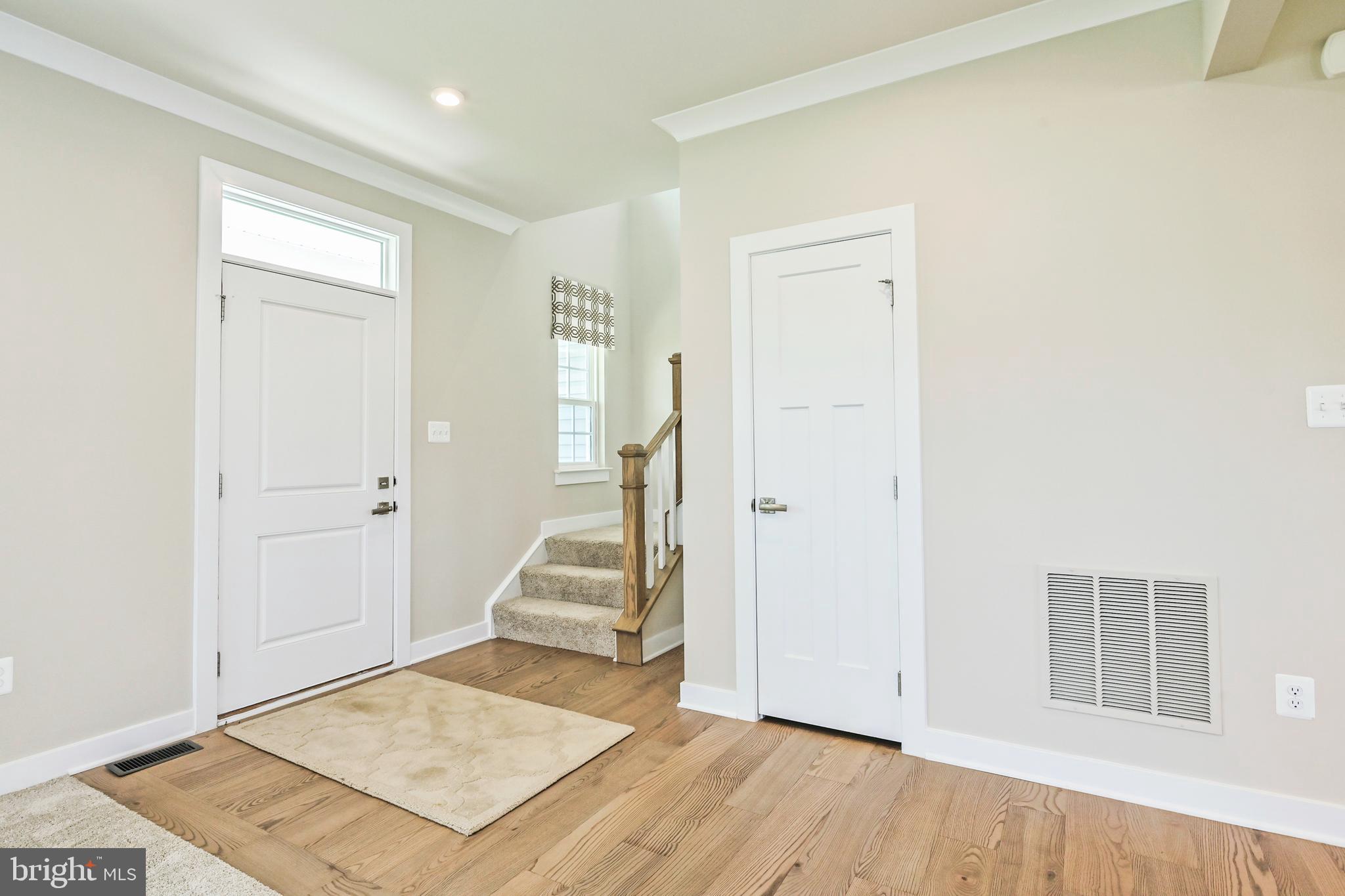 MOUNTAIN VIEW ESTATES - Residential