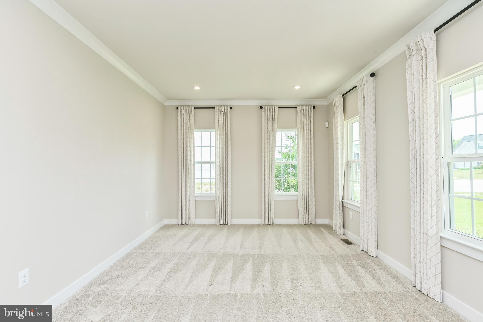 MOUNTAIN VIEW ESTATES - Residential