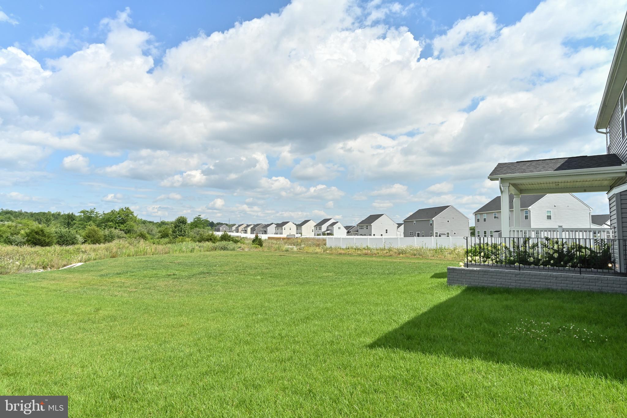 MOUNTAIN VIEW ESTATES - Residential