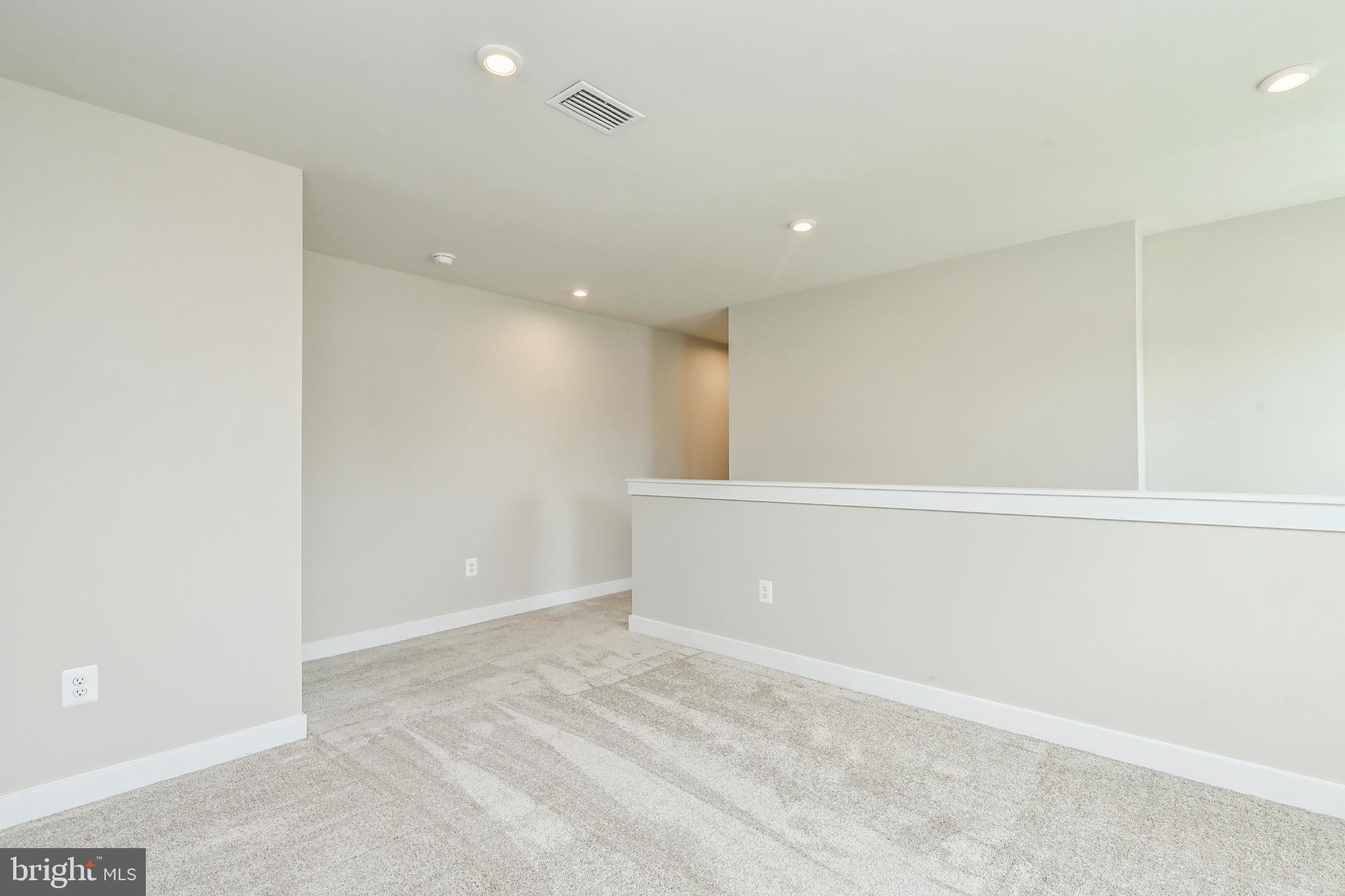 MOUNTAIN VIEW ESTATES - Residential