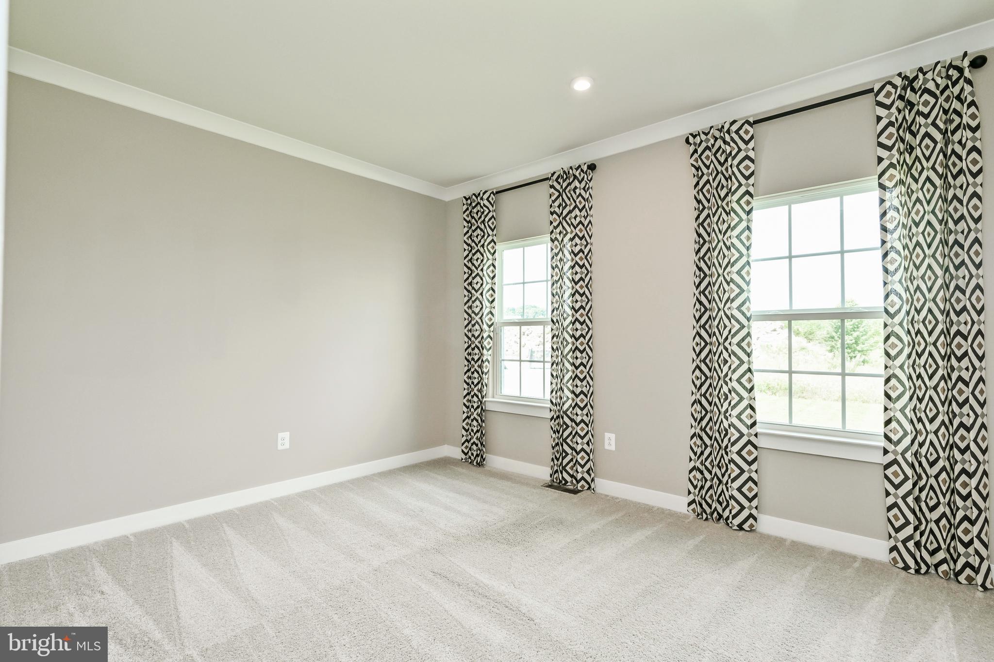 MOUNTAIN VIEW ESTATES - Residential