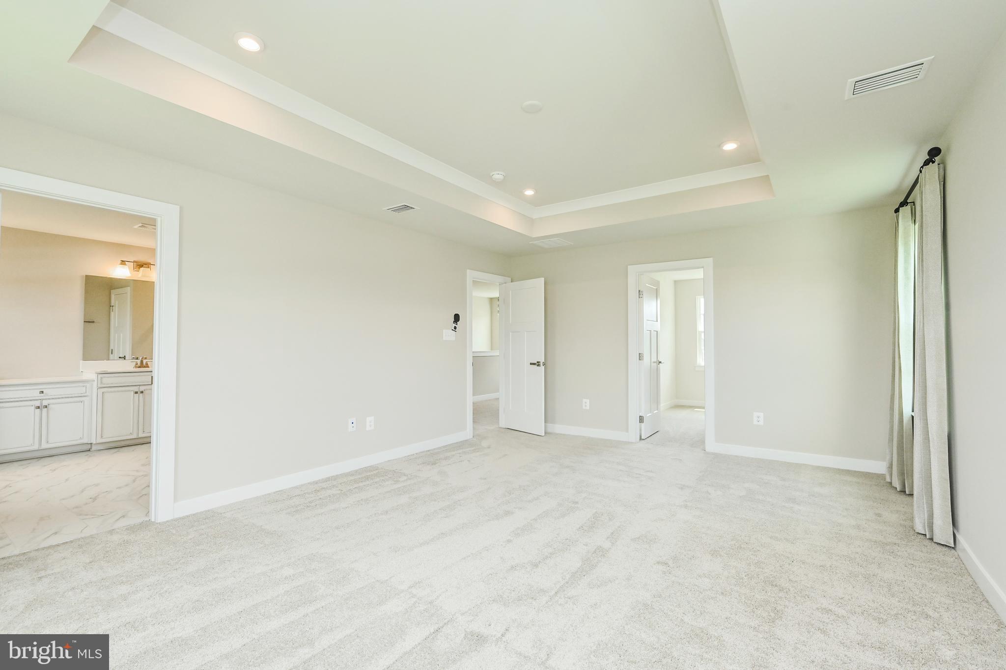 MOUNTAIN VIEW ESTATES - Residential