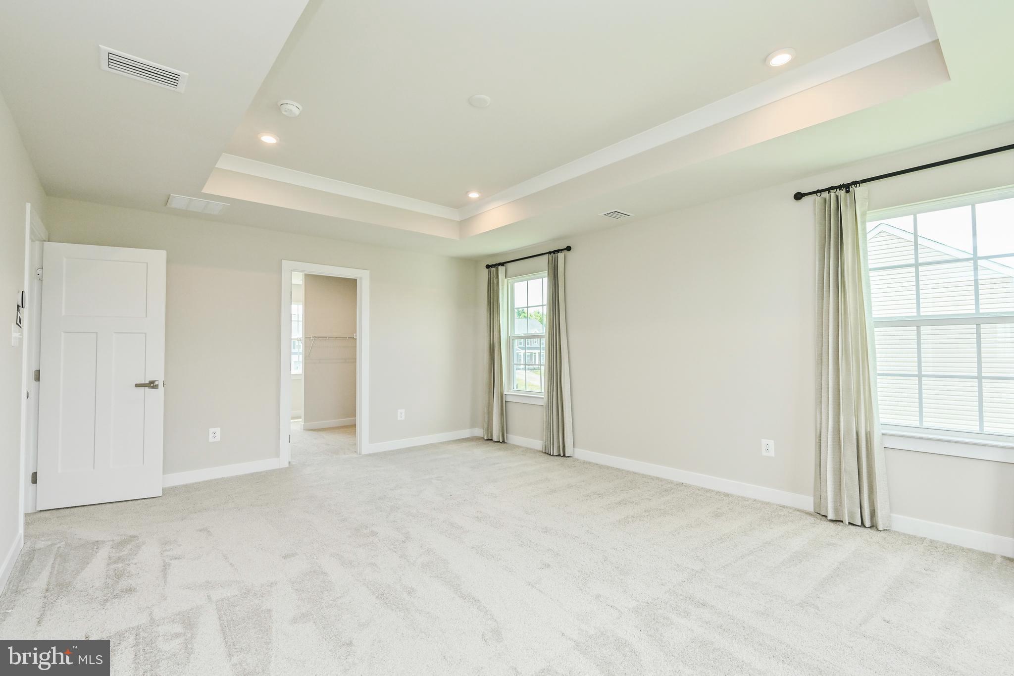 MOUNTAIN VIEW ESTATES - Residential