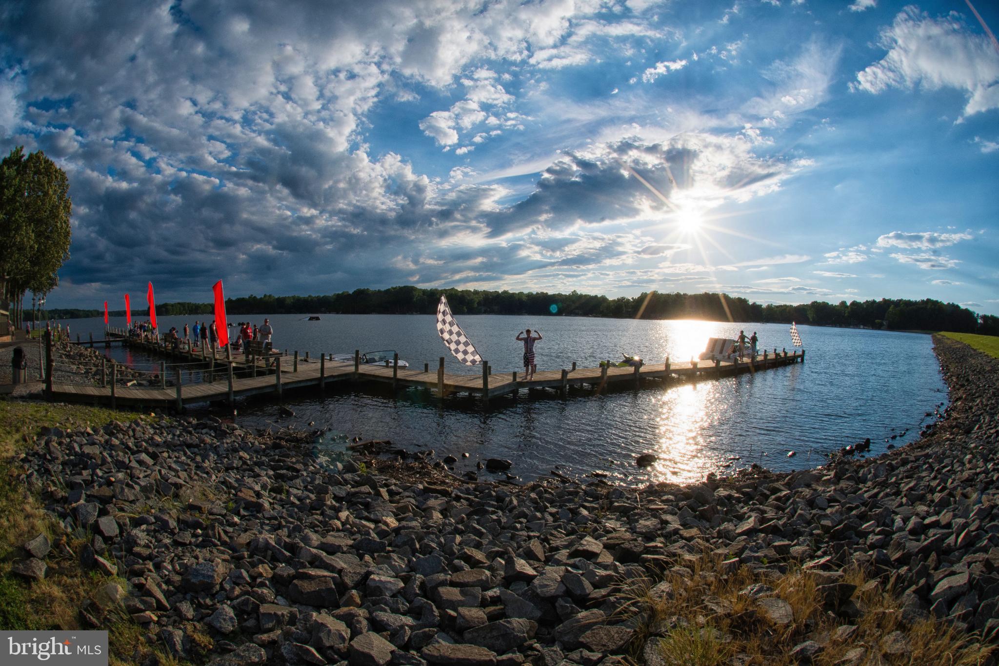 LAKE OF THE WOODS - Land